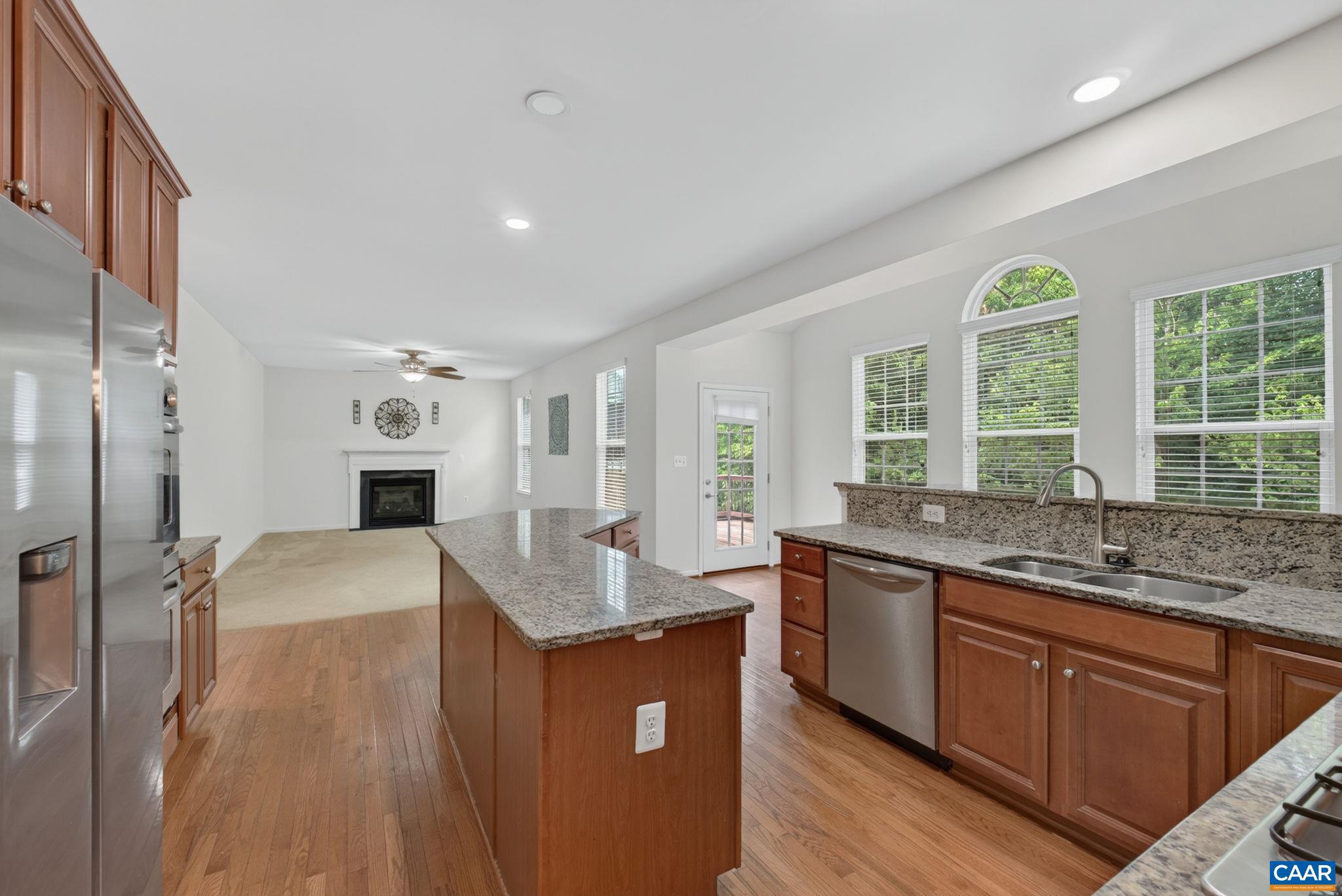 MONTGOMERY RIDGE - Residential