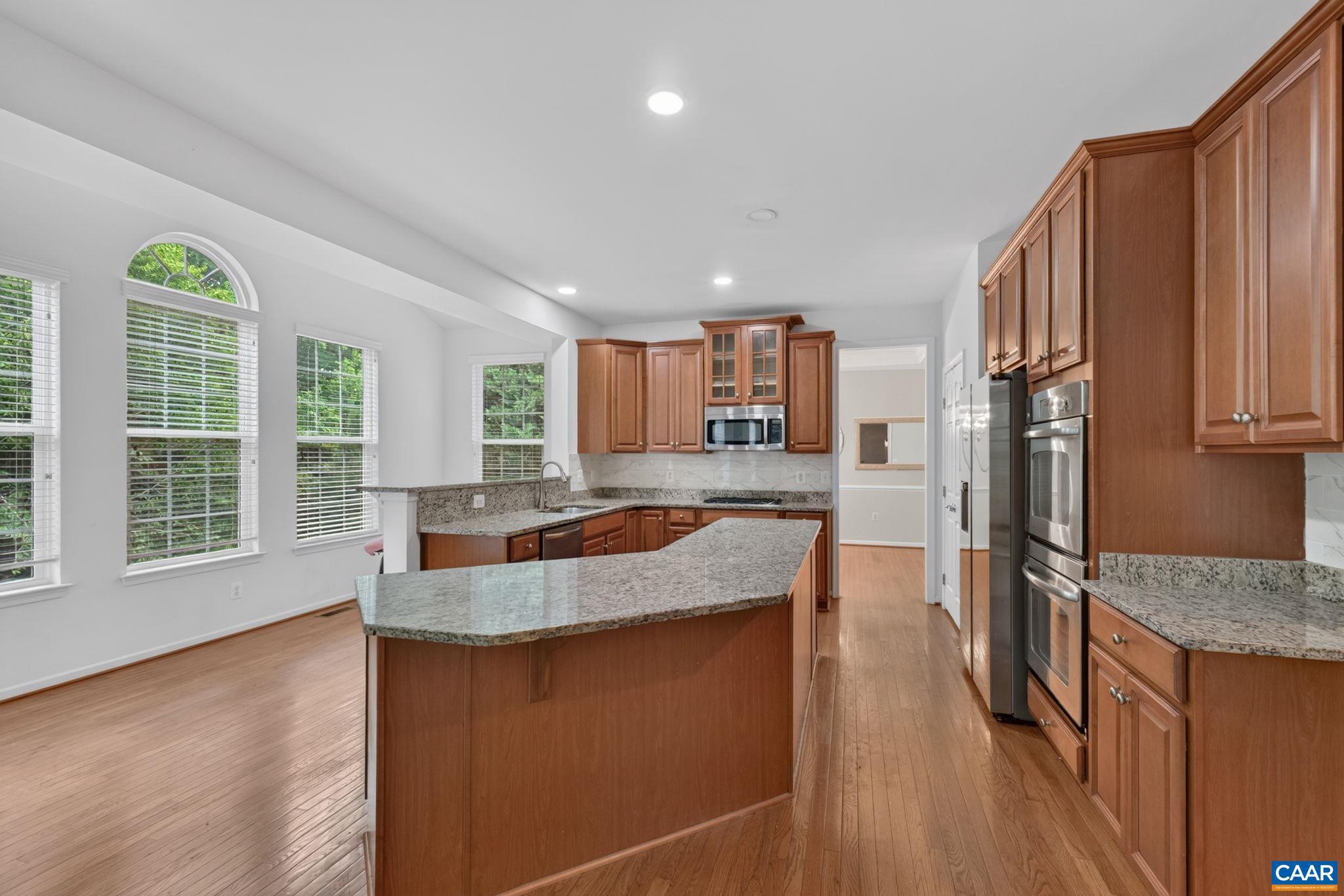 MONTGOMERY RIDGE - Residential