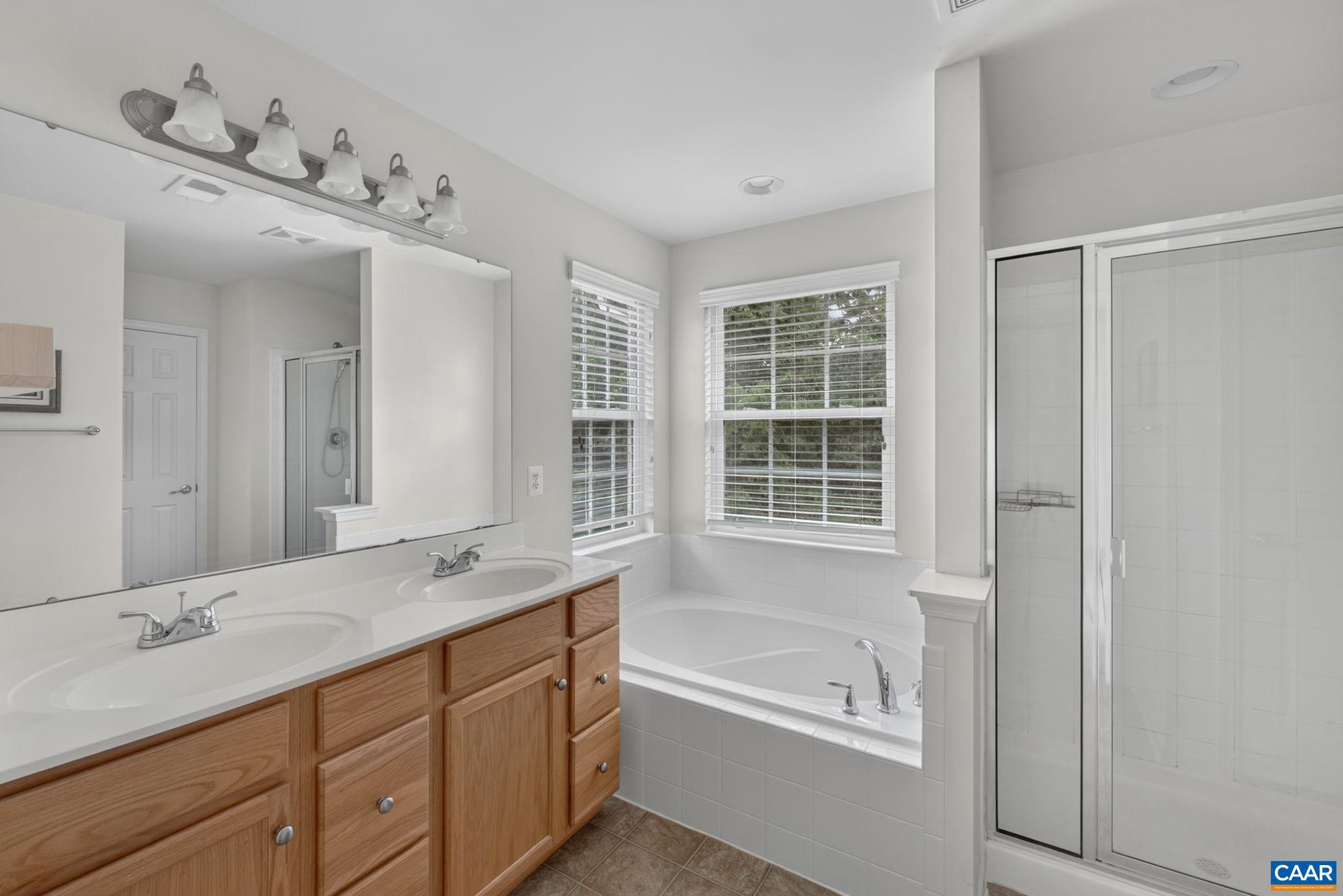 MONTGOMERY RIDGE - Residential