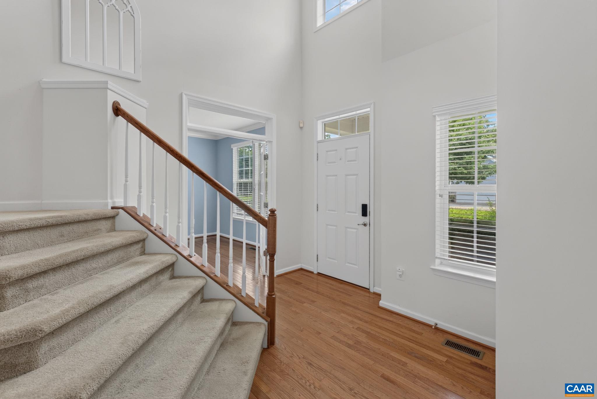 MONTGOMERY RIDGE - Residential