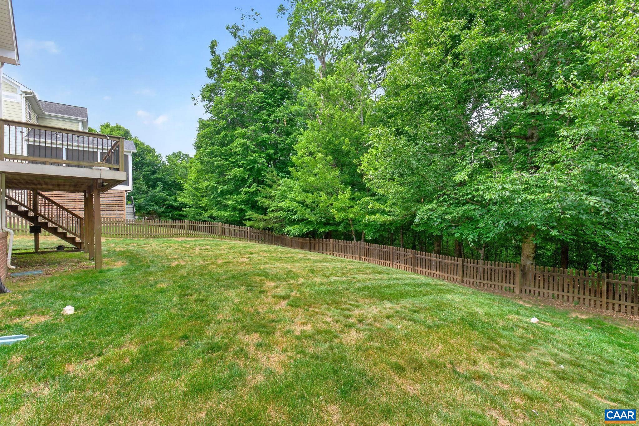 MONTGOMERY RIDGE - Residential