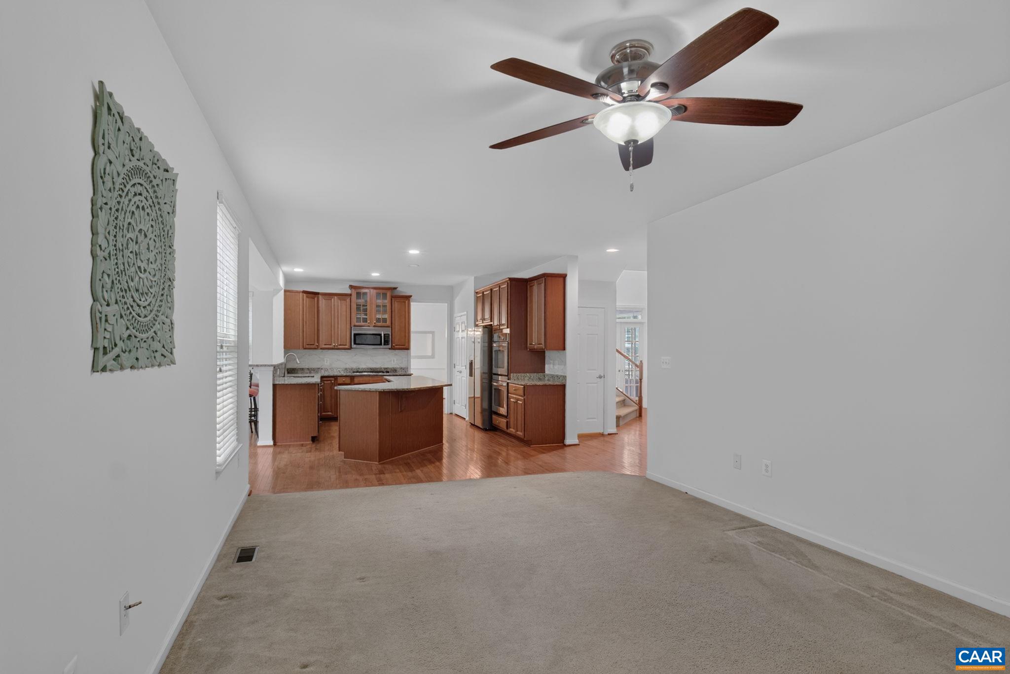 MONTGOMERY RIDGE - Residential