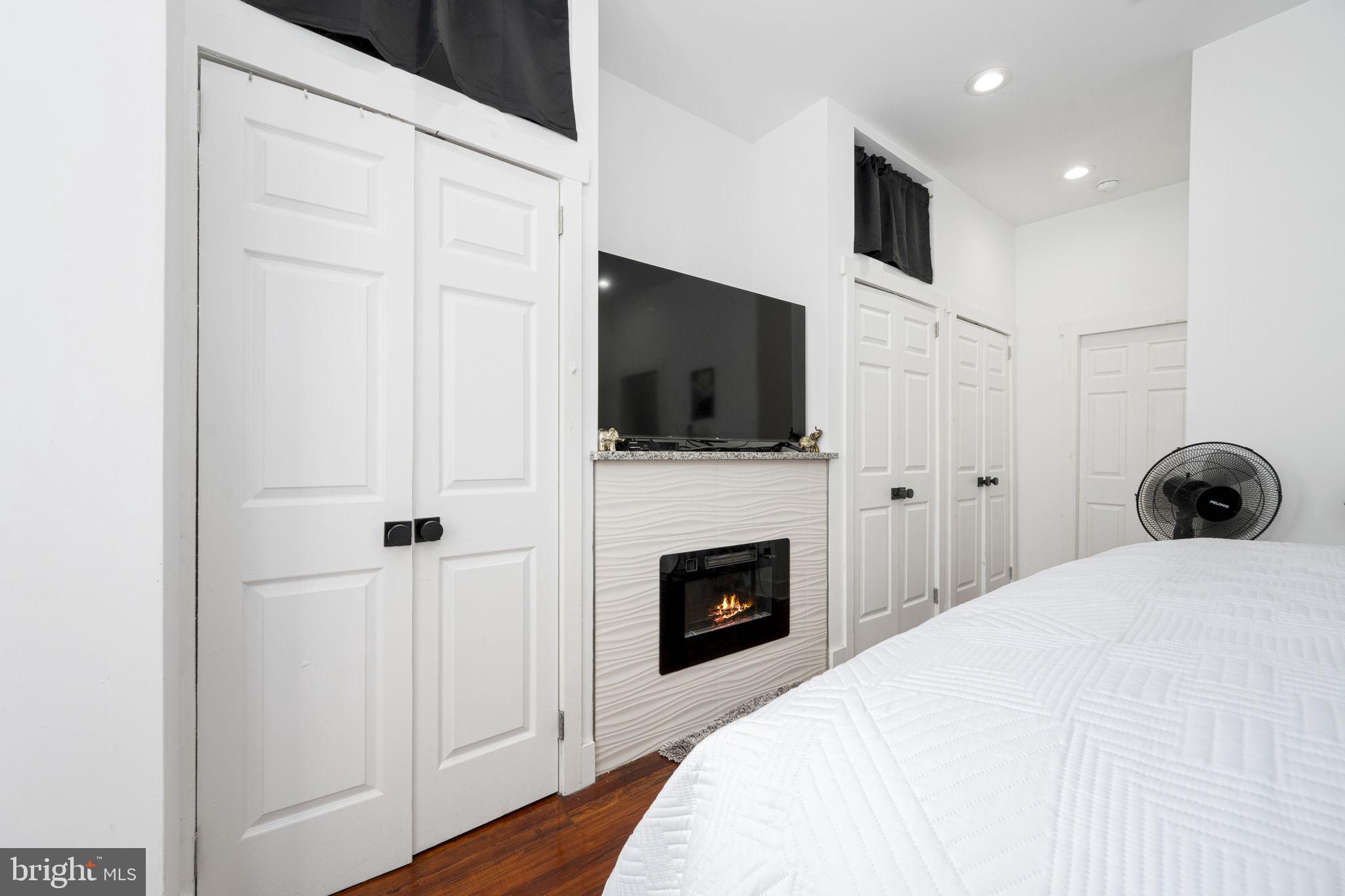 COBBS CREEK - Residential