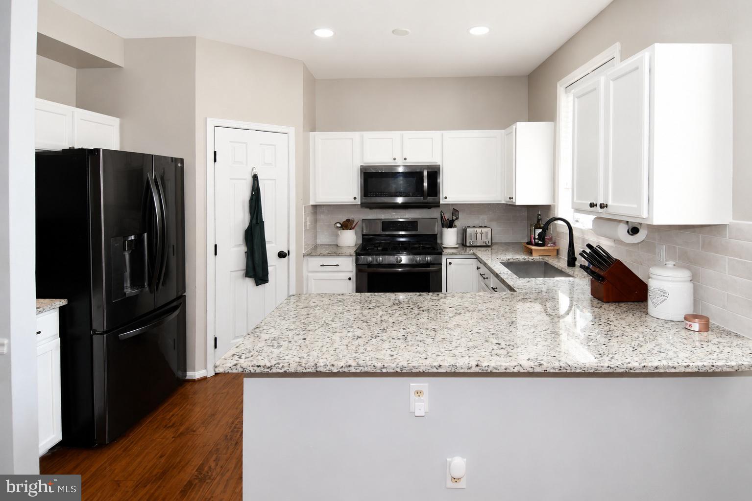 LAKE RIDGE - SPRINGWOODS - Residential