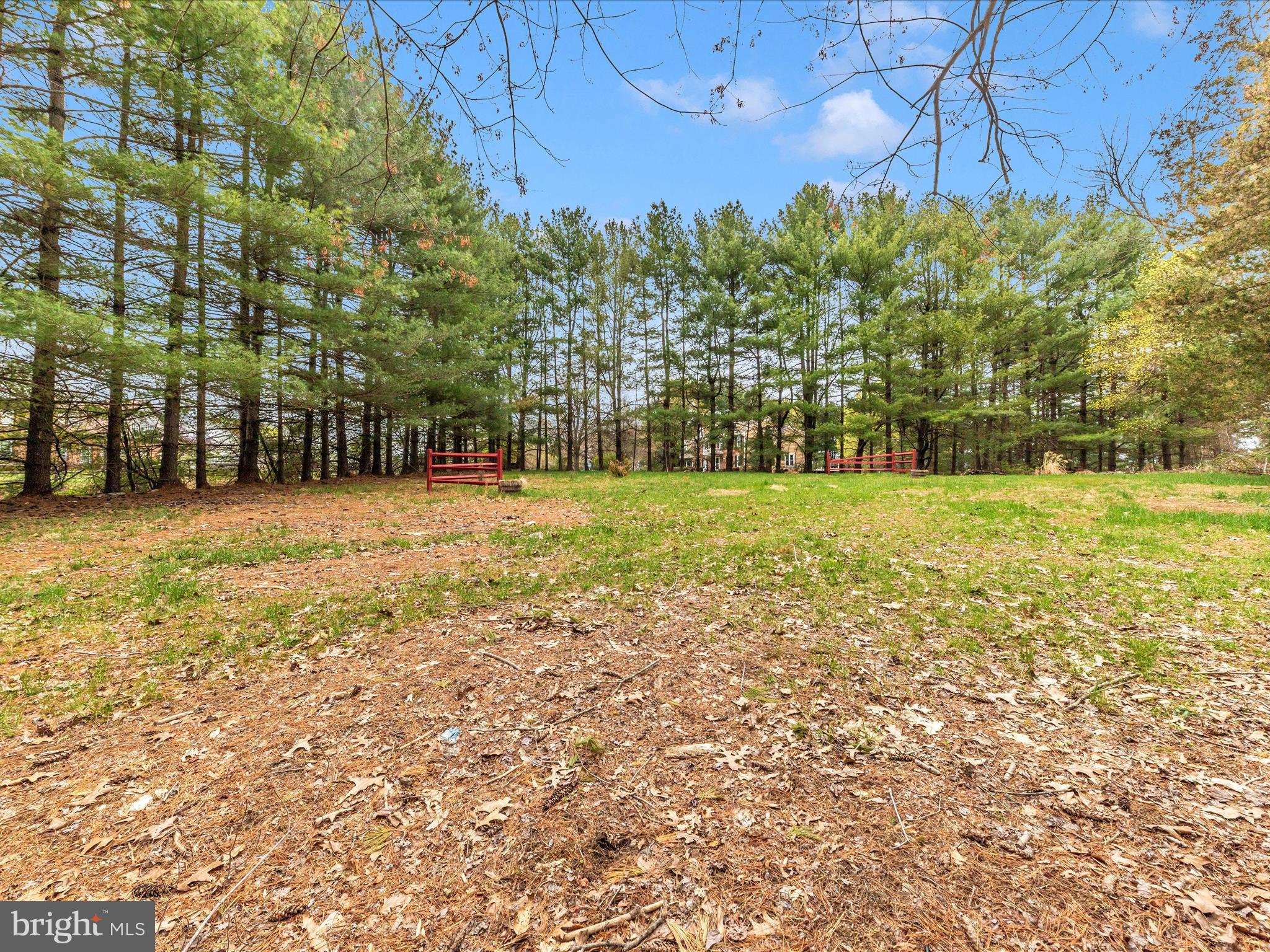 FOXLAIR ACRES - Residential
