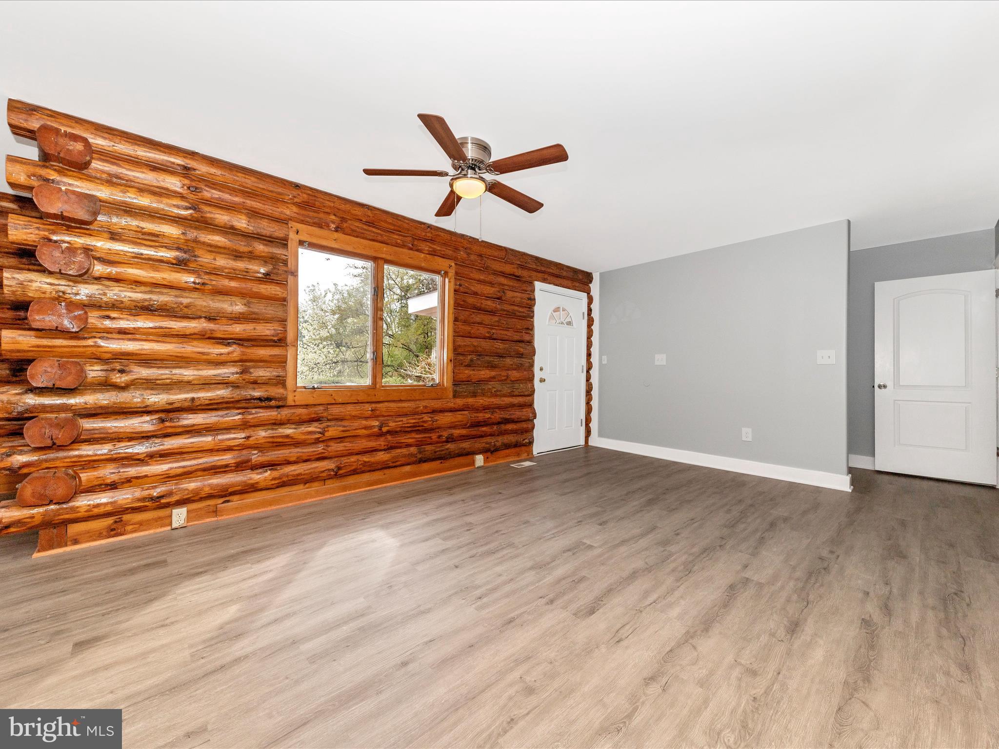 FOXLAIR ACRES - Residential