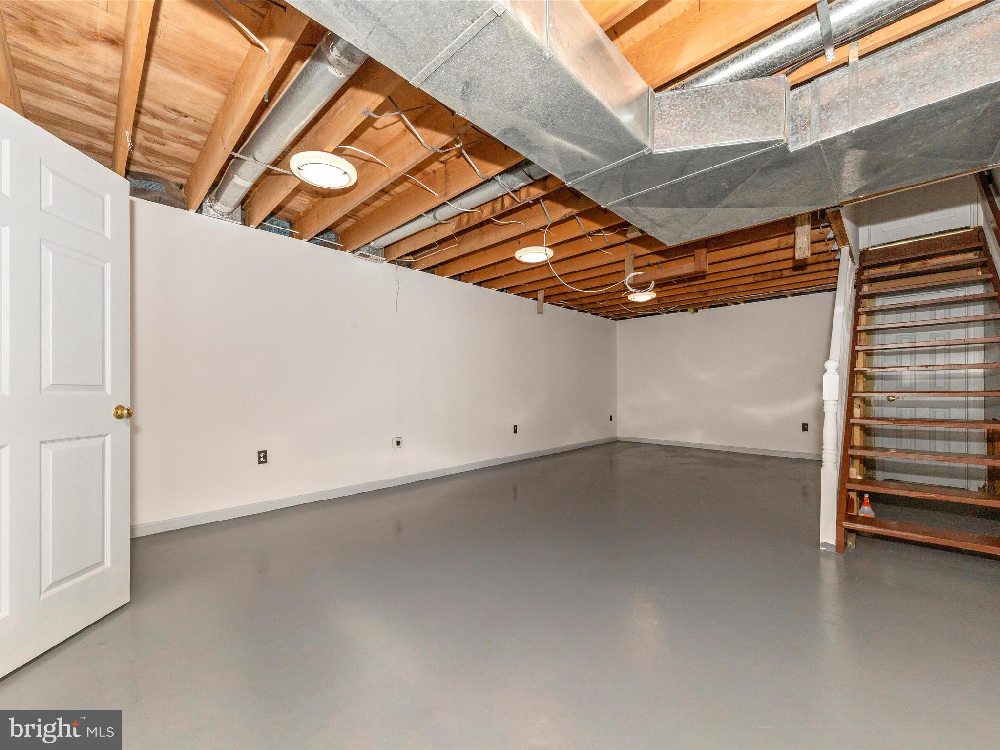 FOXLAIR ACRES - Residential