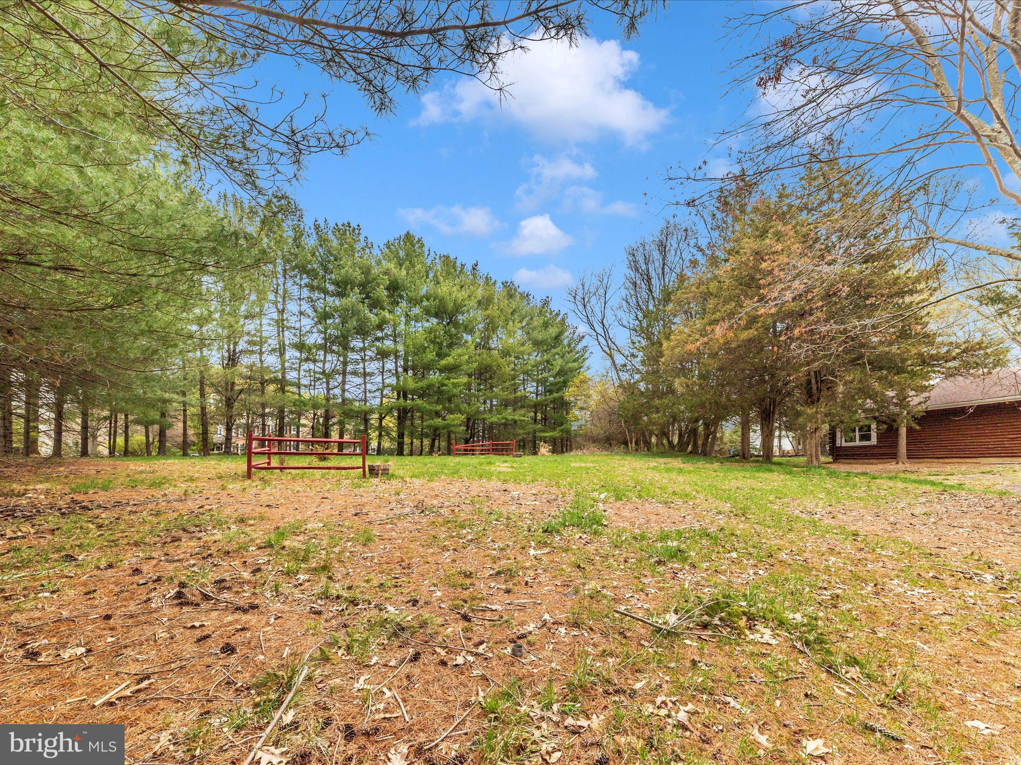 FOXLAIR ACRES - Residential