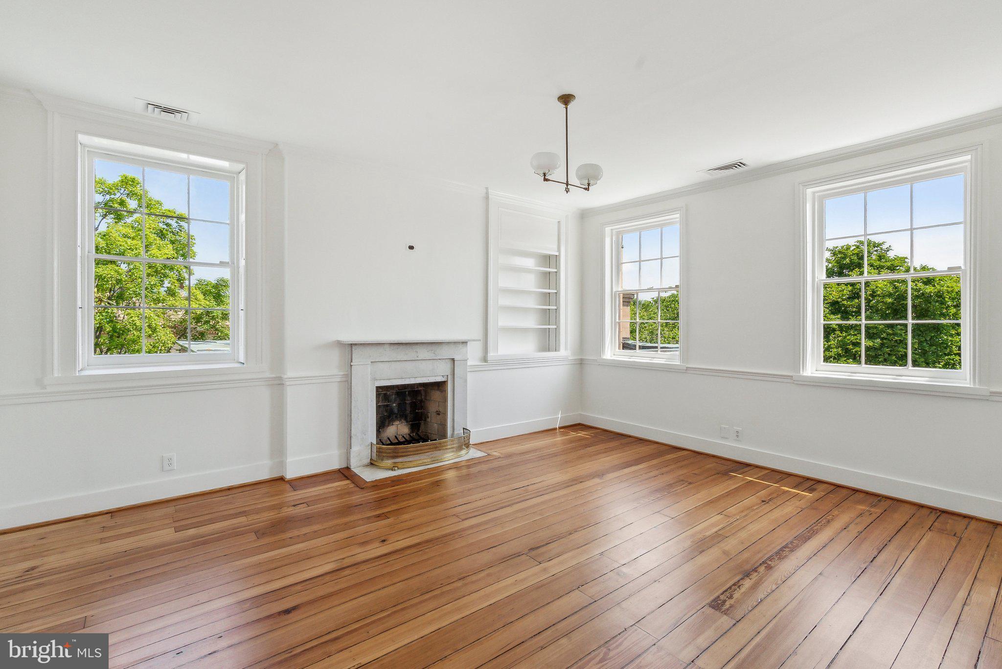 GEORGETOWN - Residential