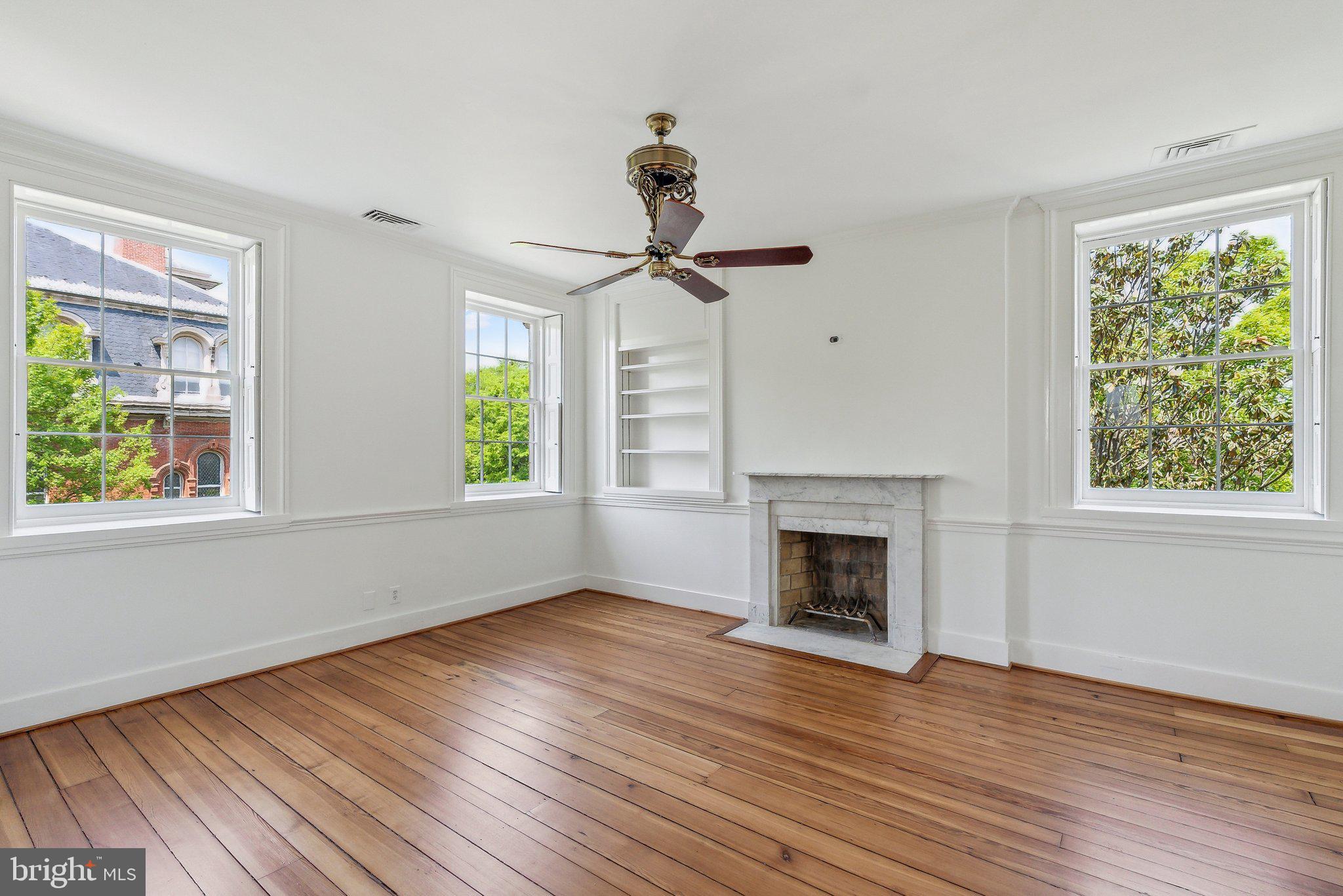 GEORGETOWN - Residential