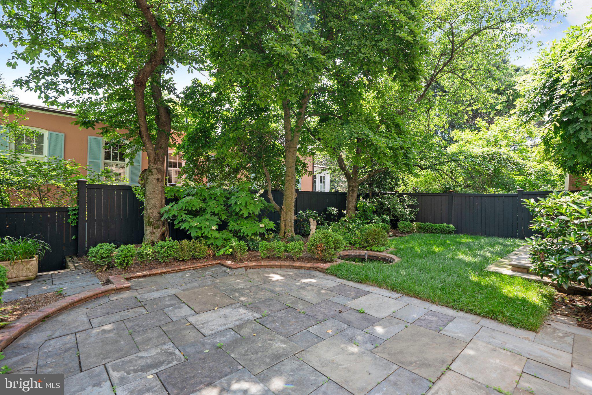 GEORGETOWN - Residential