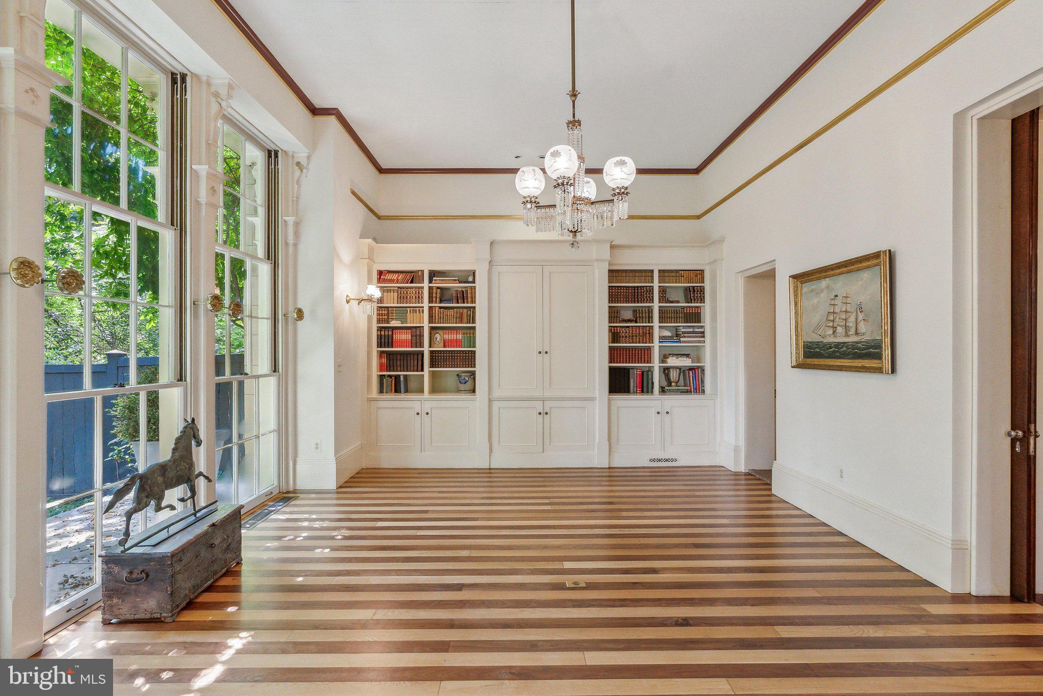 GEORGETOWN - Residential