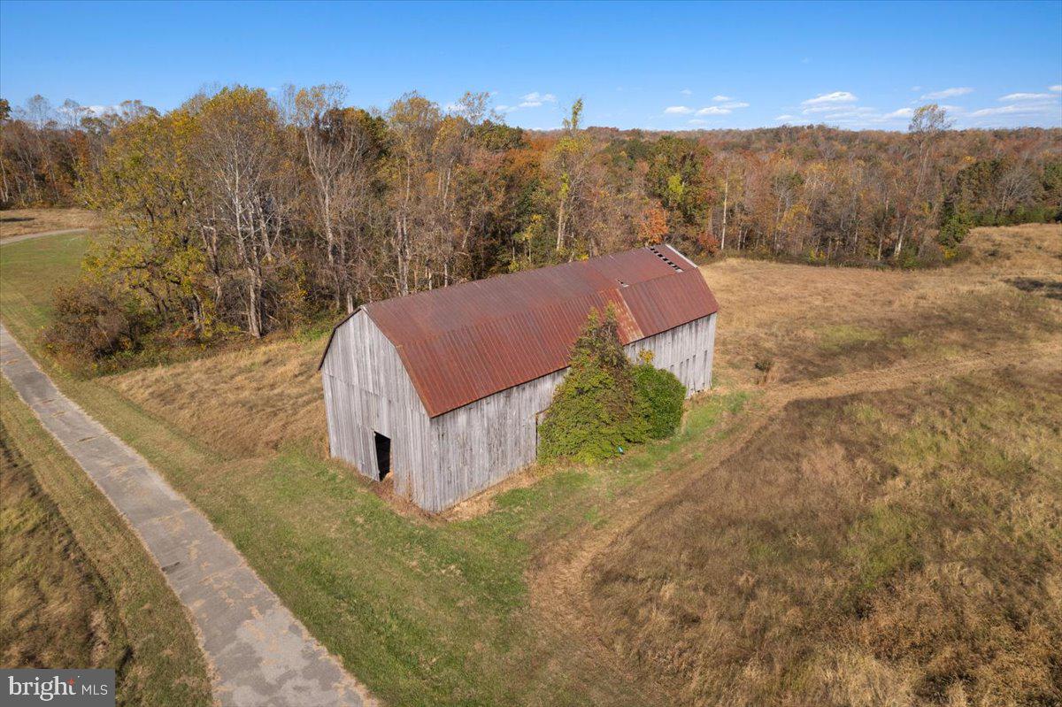 CANOE NECK CREEK - Residential