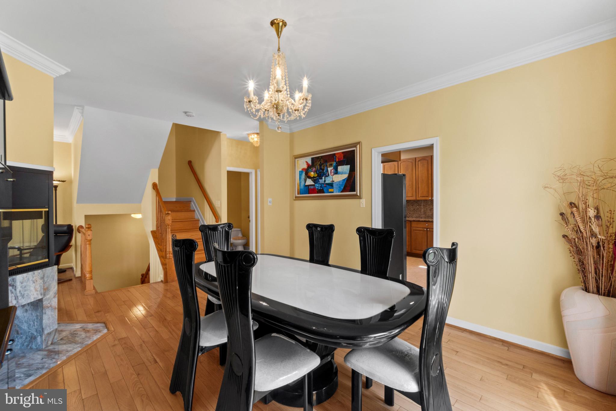 SUMMIT CHASE - Residential