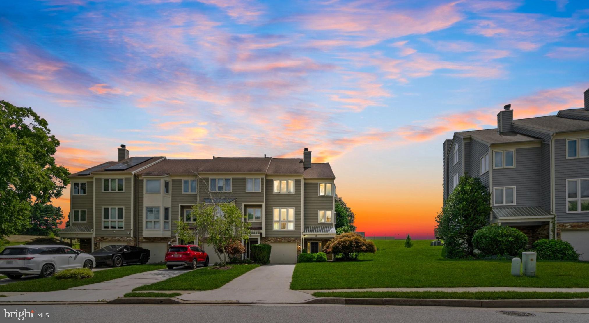 SUMMIT CHASE - Residential
