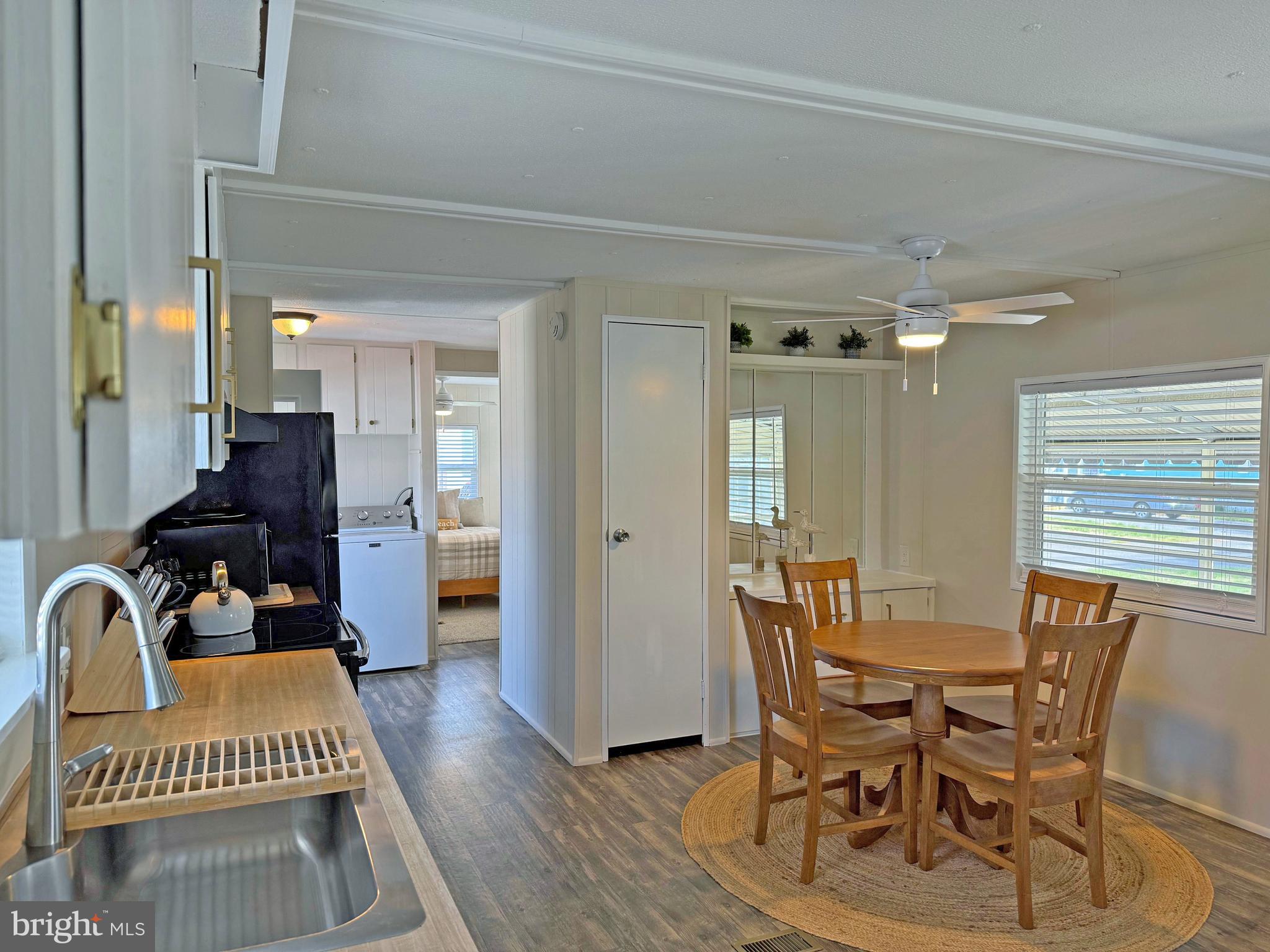 COLONIAL EAST MHP - Residential