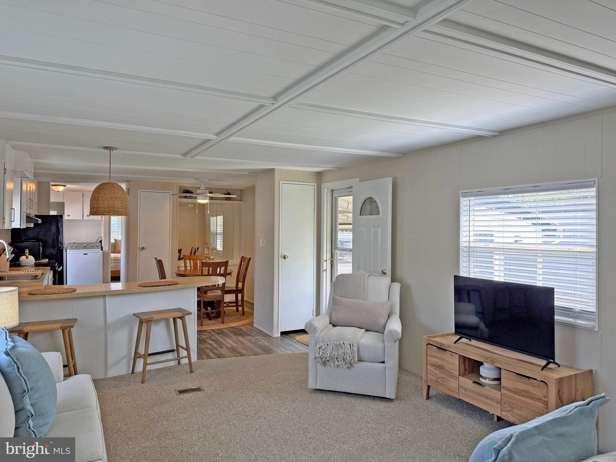 COLONIAL EAST MHP - Residential