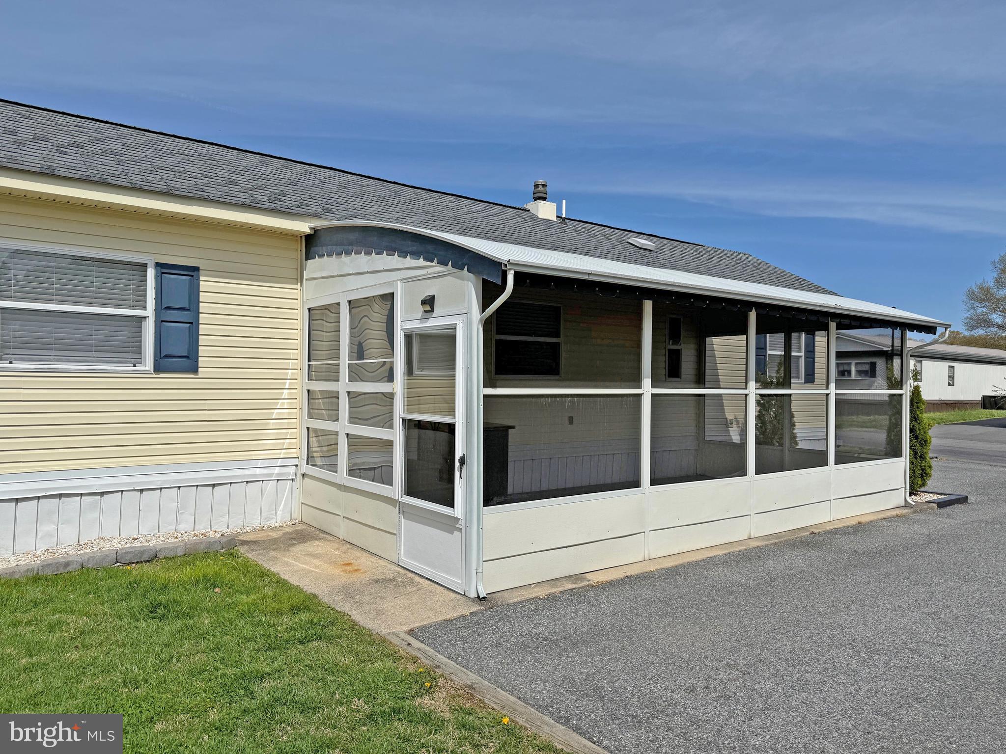 COLONIAL EAST MHP - Residential
