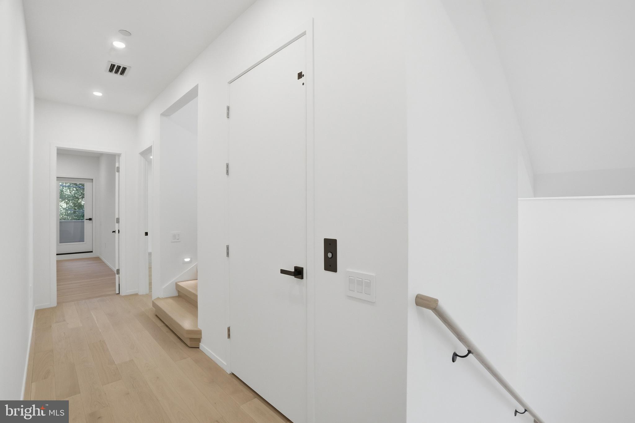 BANNOCKBURN - Residential