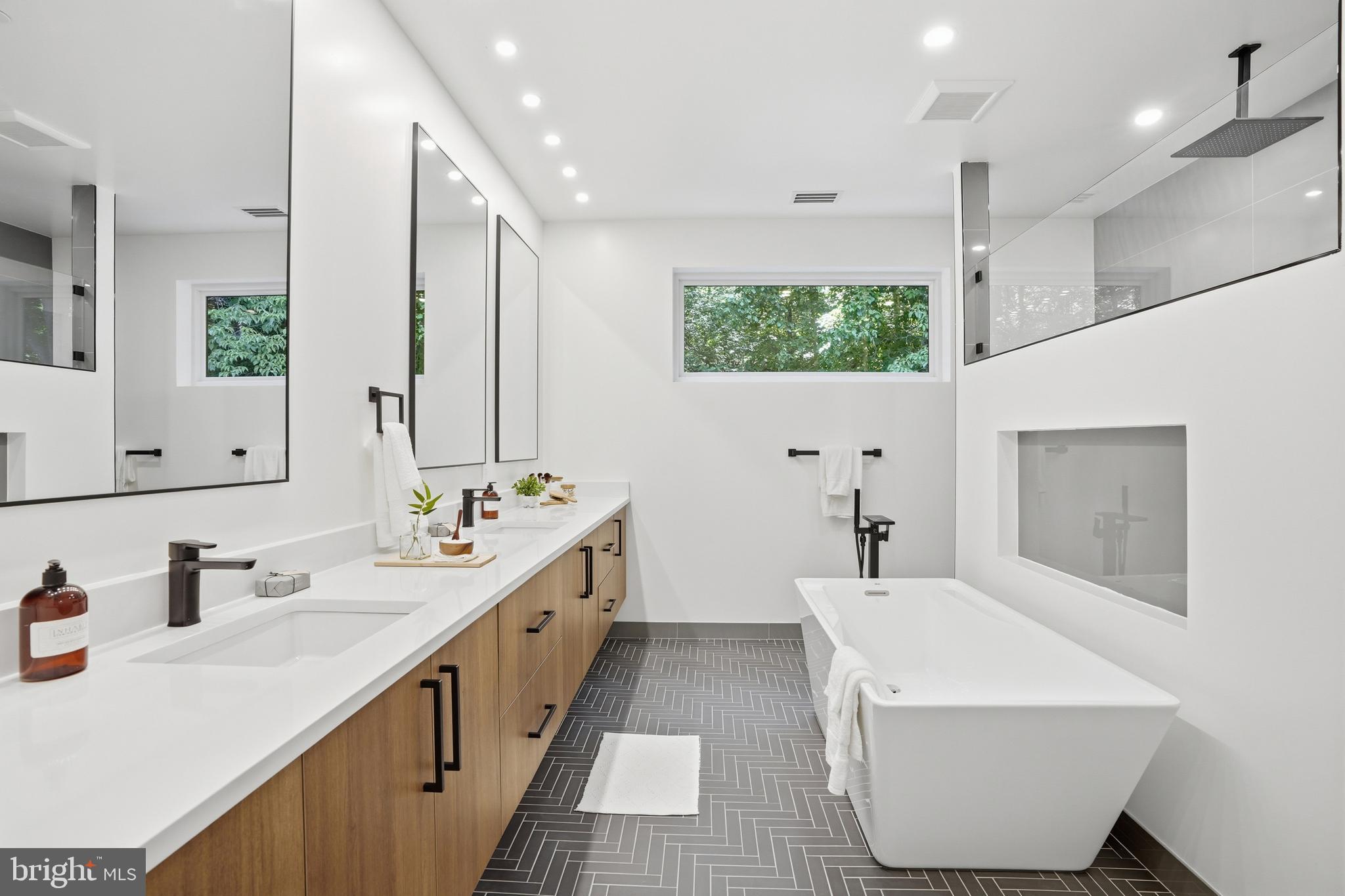 BANNOCKBURN - Residential