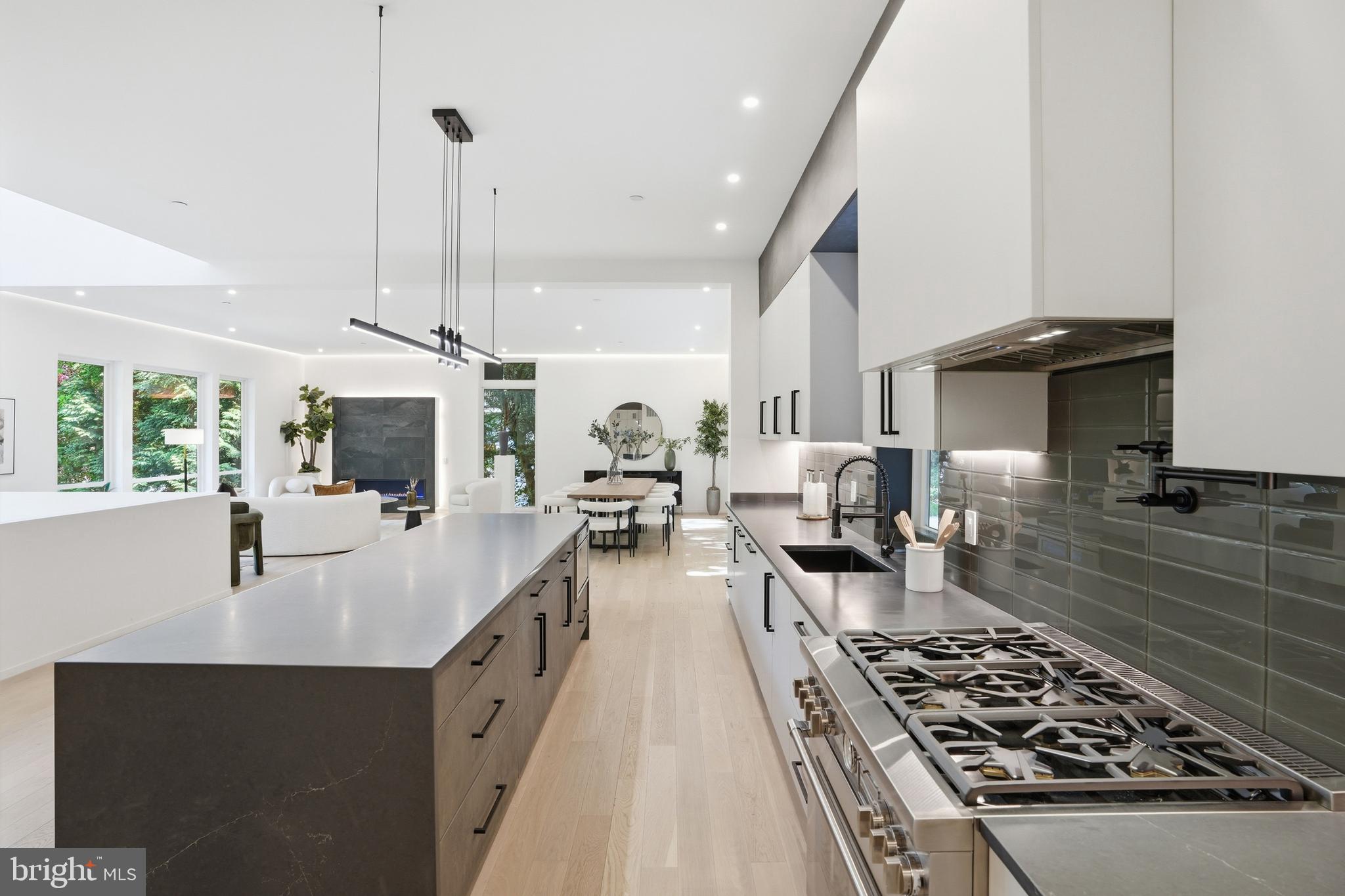 BANNOCKBURN - Residential