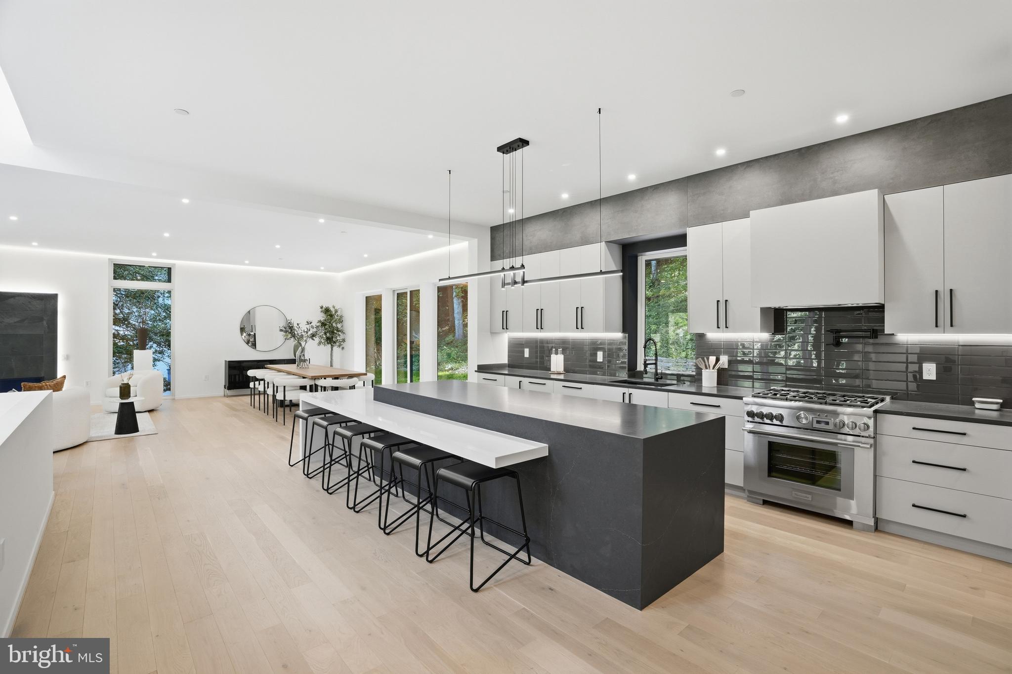 BANNOCKBURN - Residential