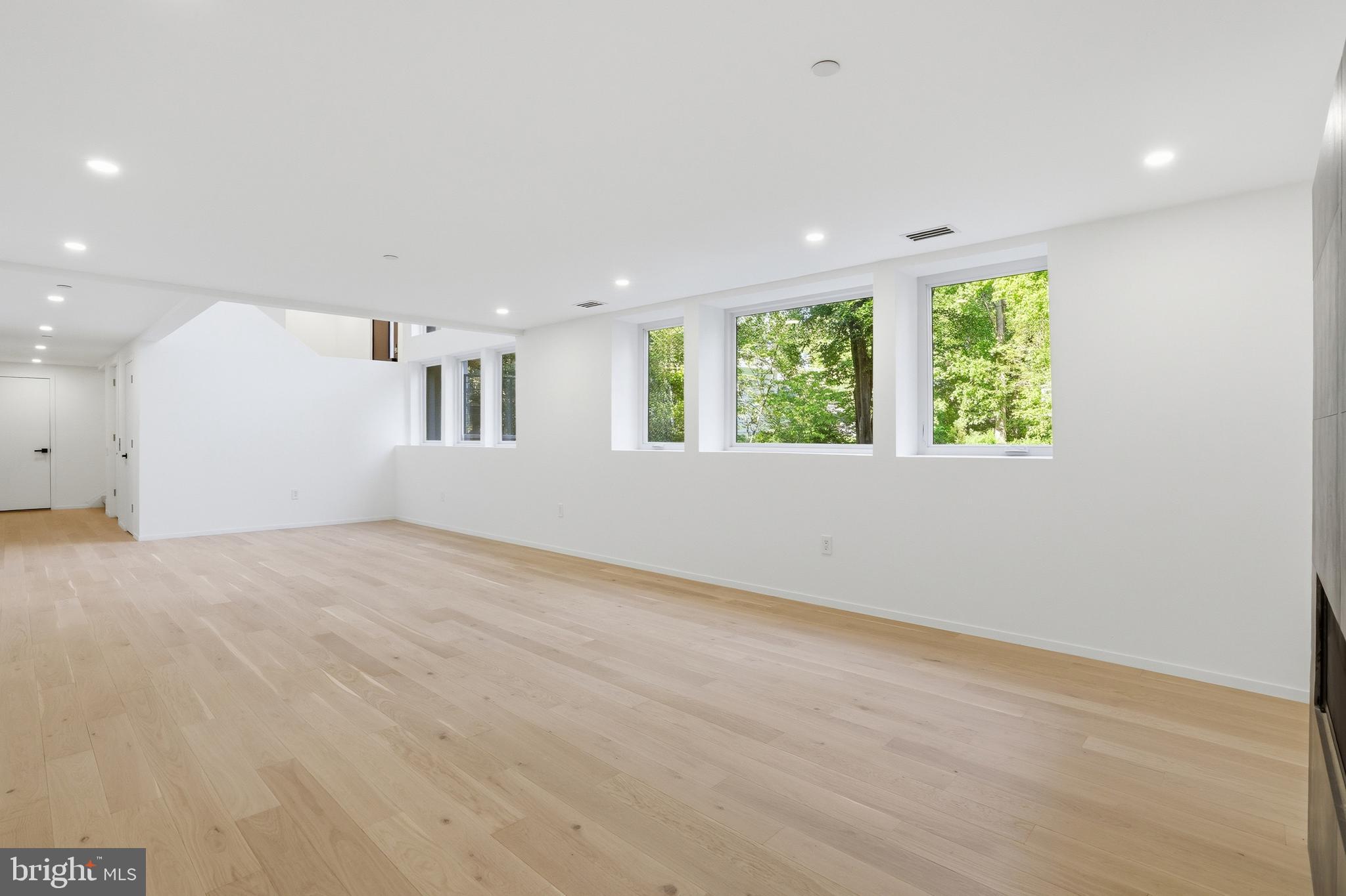 BANNOCKBURN - Residential