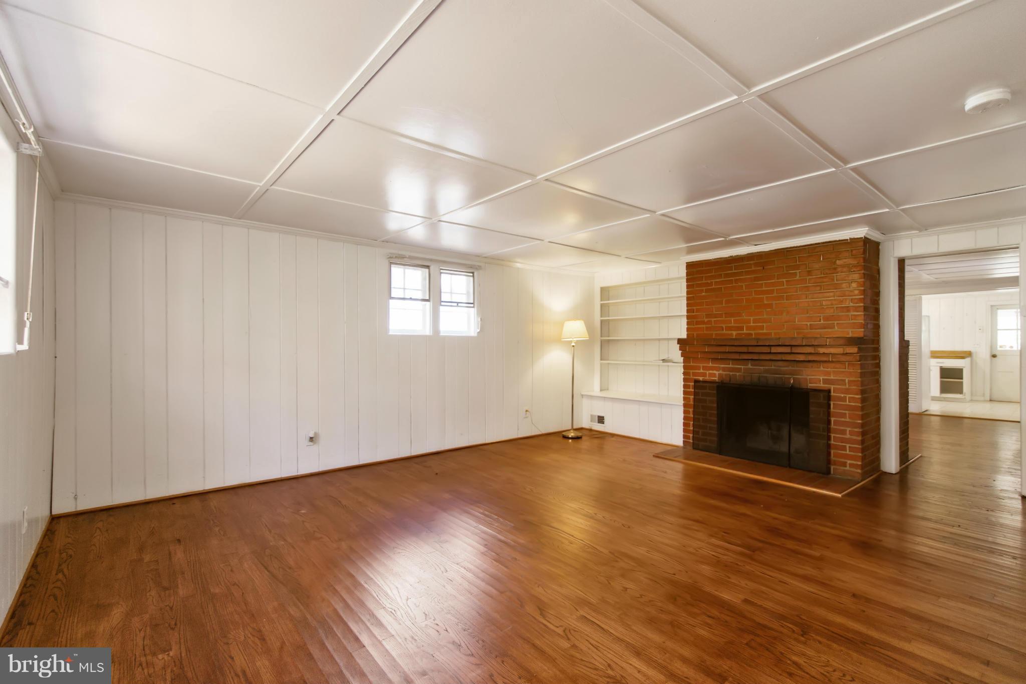 WASHINGTON GROVE - Residential