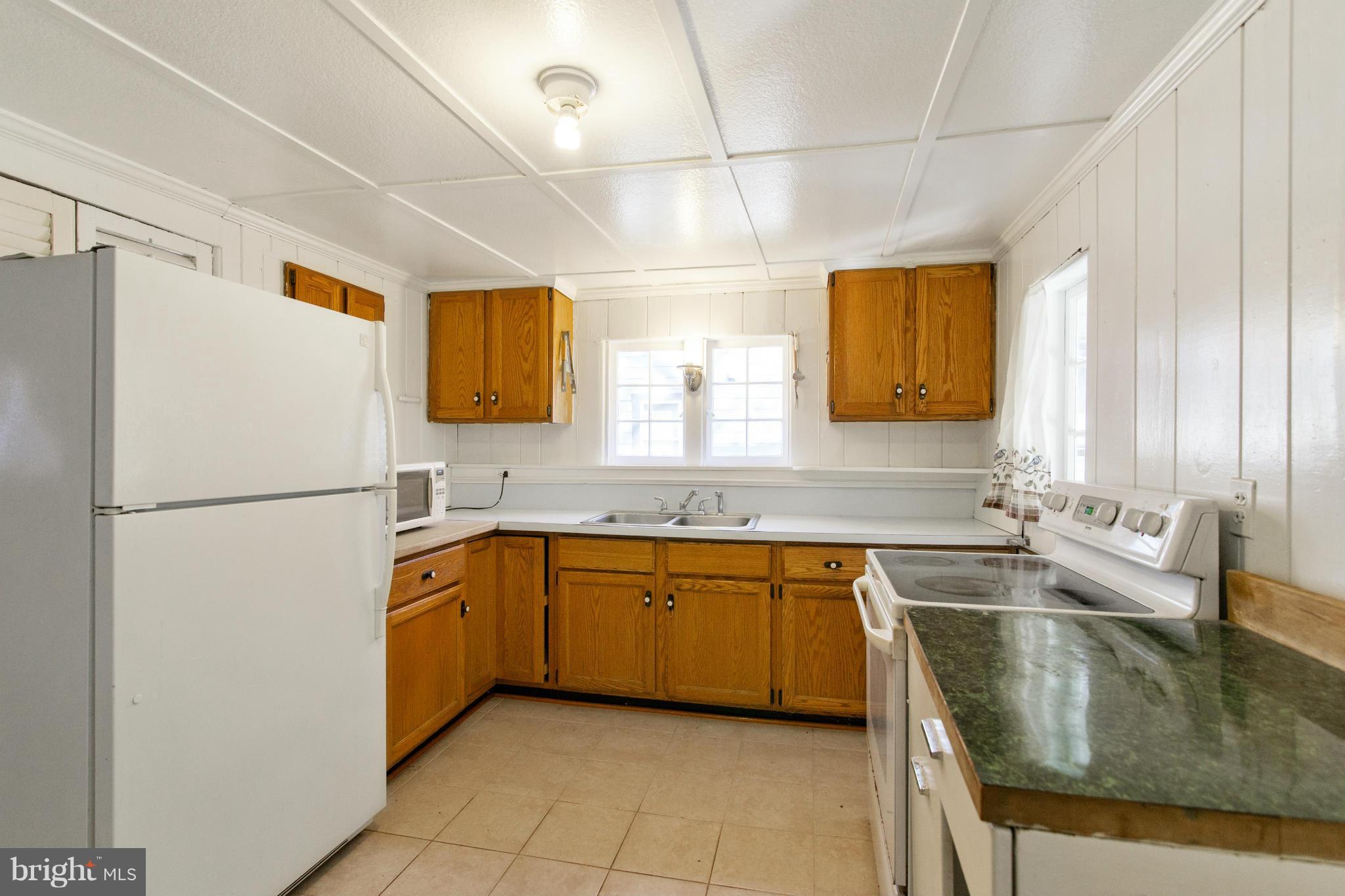 WASHINGTON GROVE - Residential
