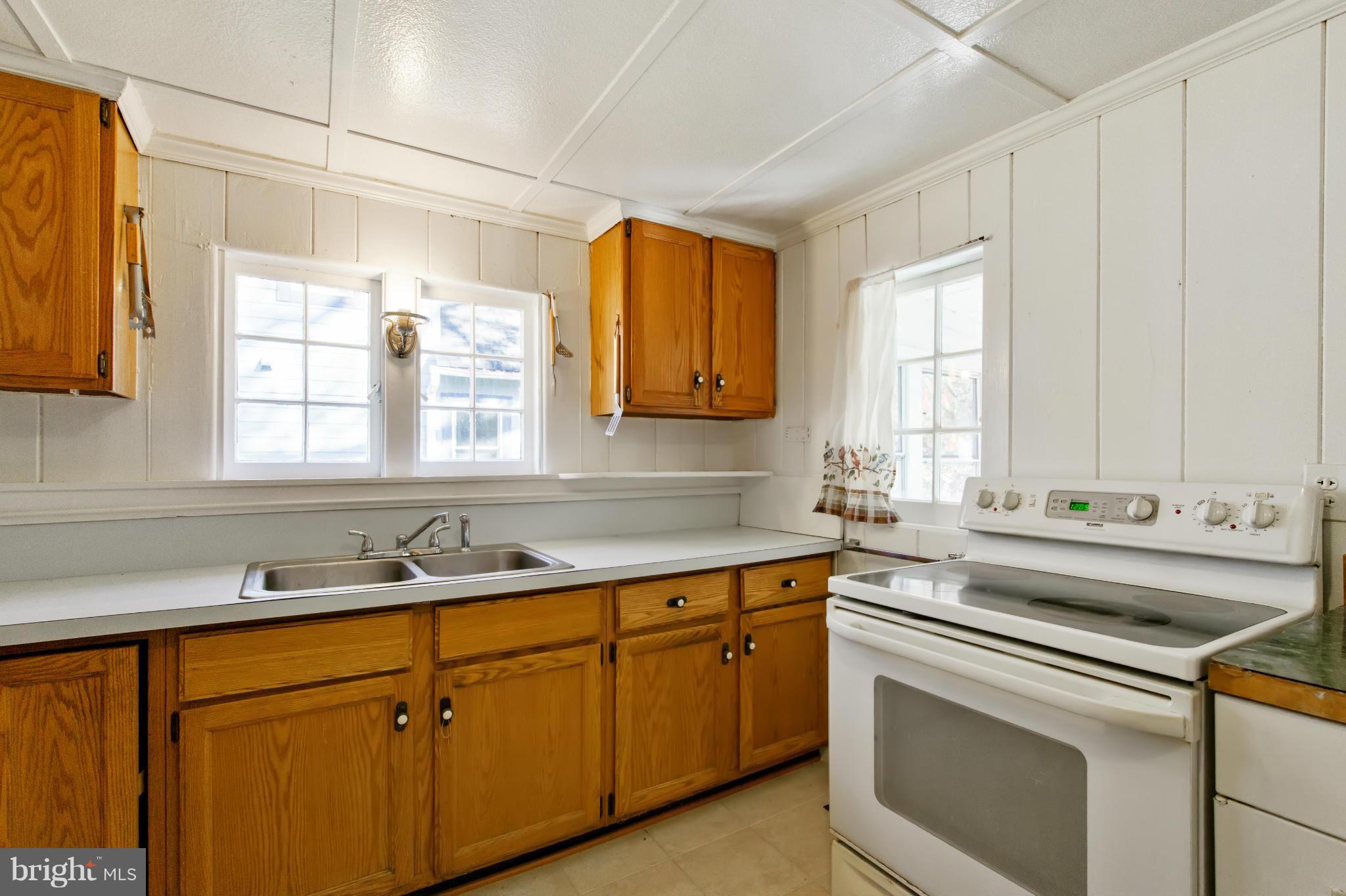 WASHINGTON GROVE - Residential