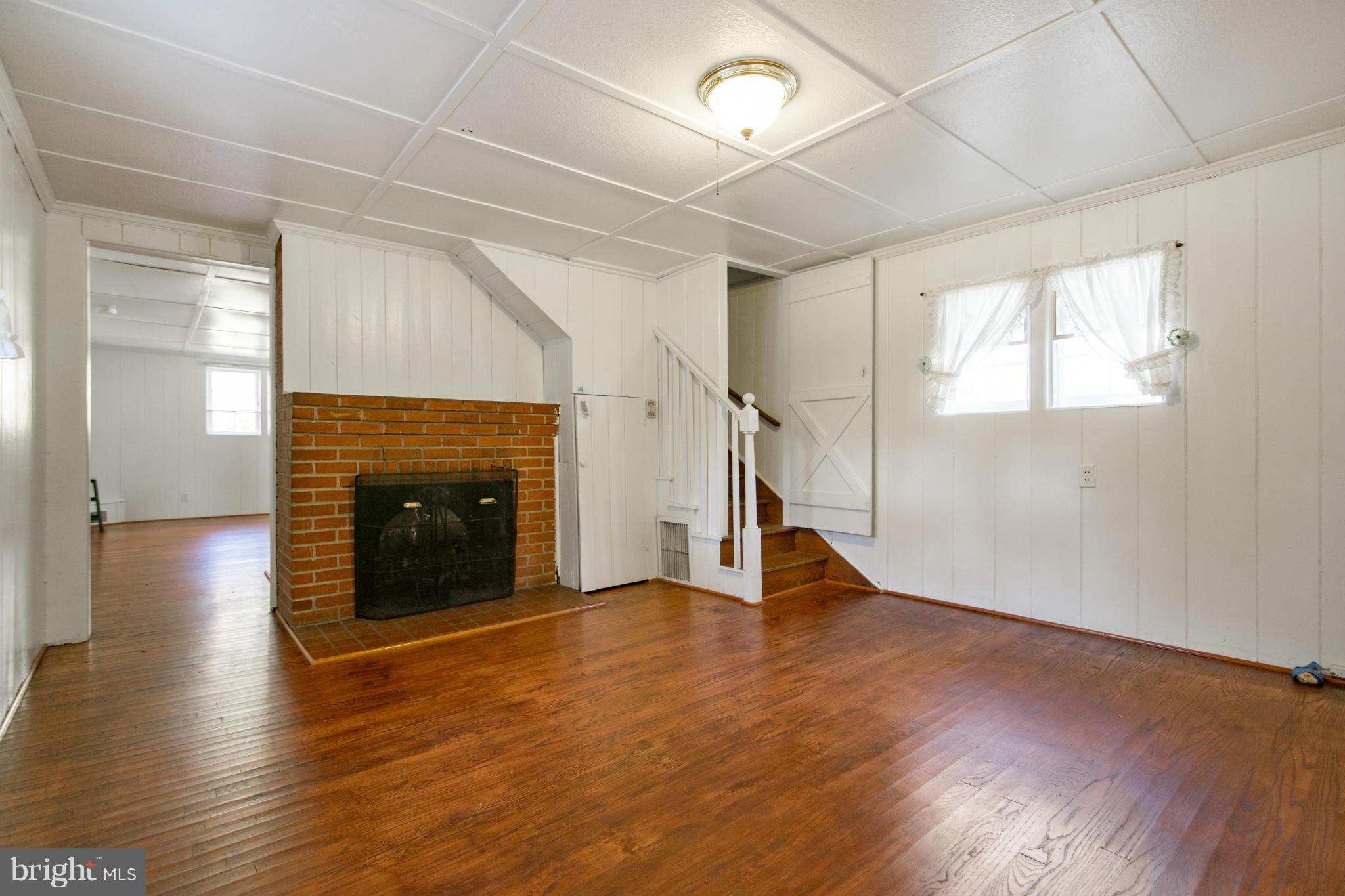 WASHINGTON GROVE - Residential