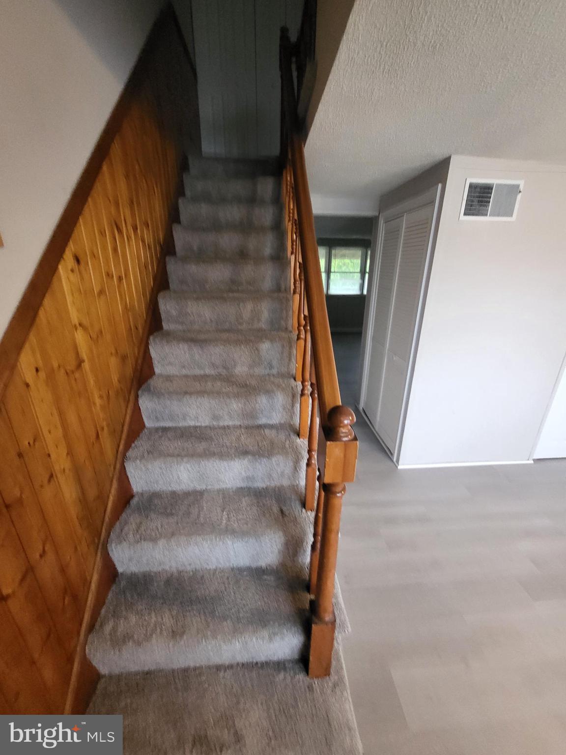 RIVERVIEW - Residential