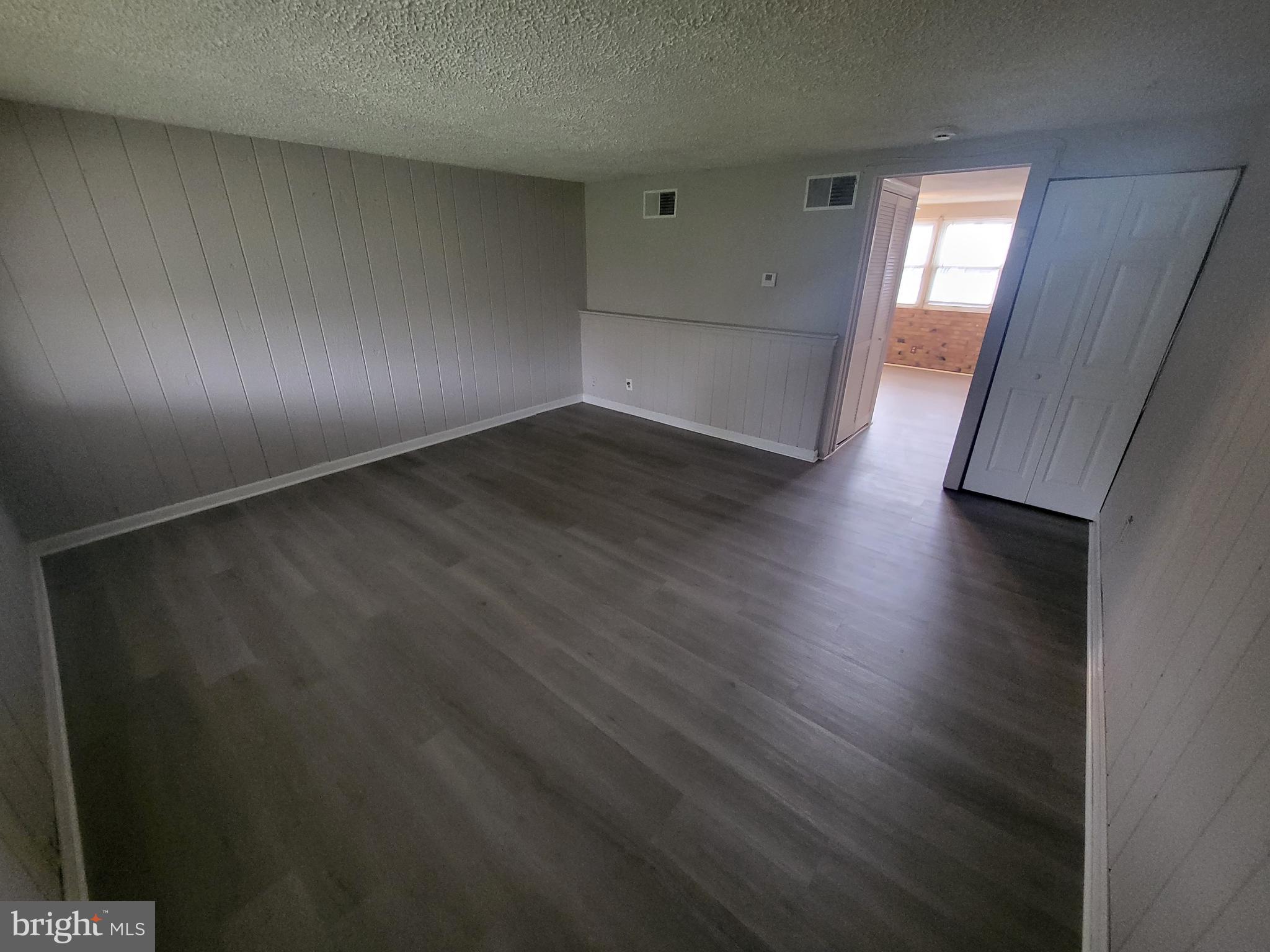 RIVERVIEW - Residential