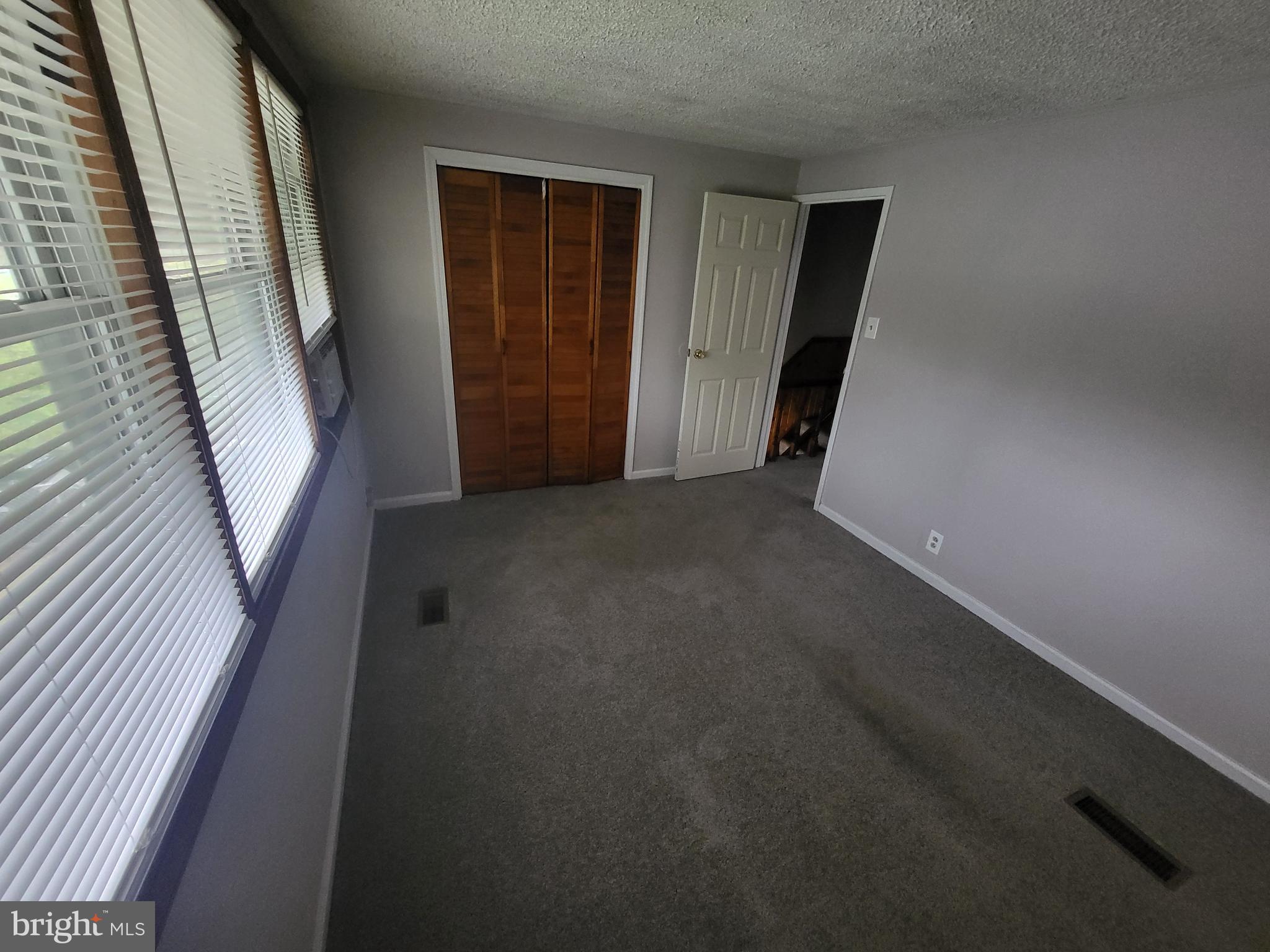 RIVERVIEW - Residential