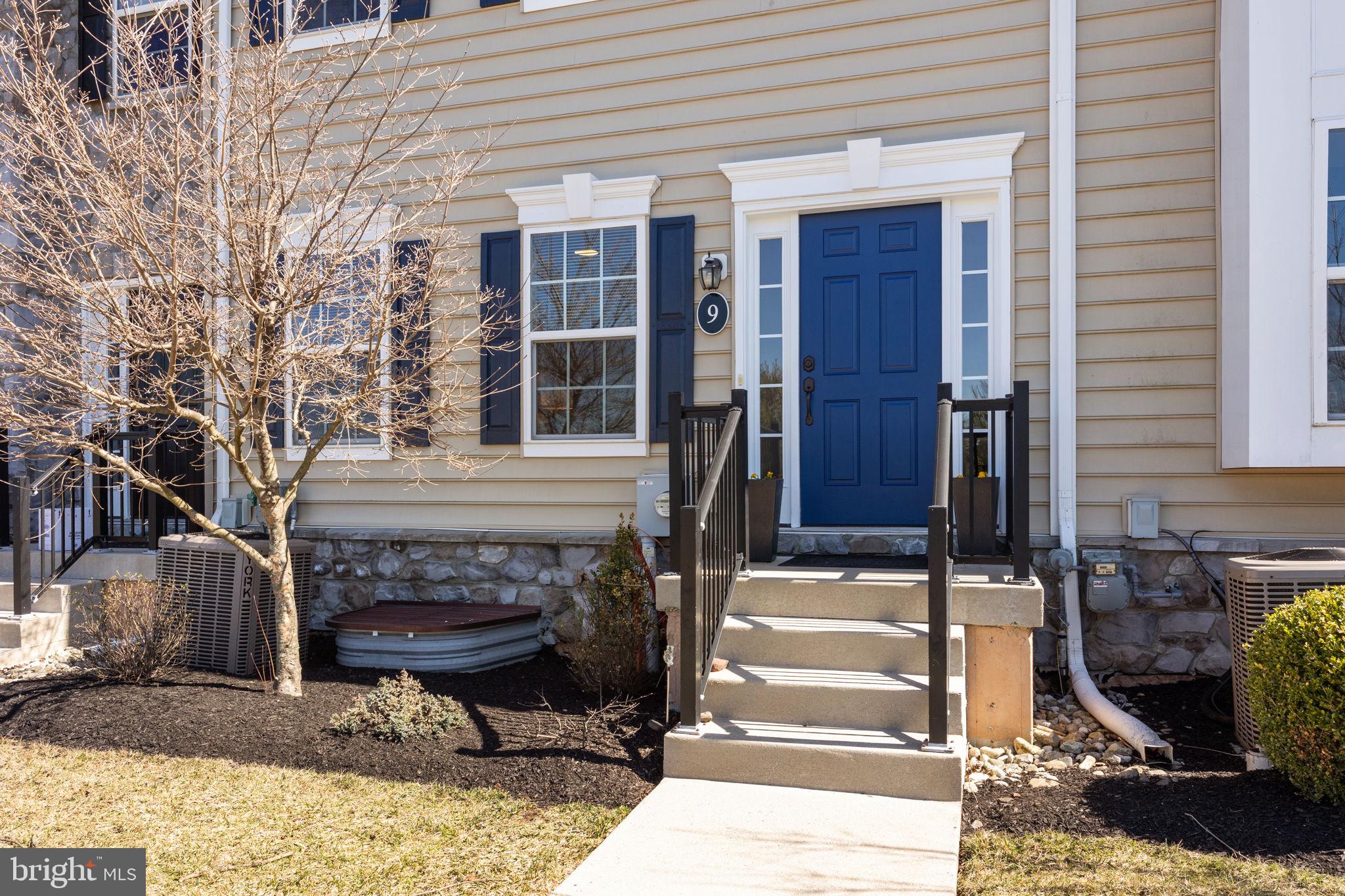 CARRIAGE HILL - Residential