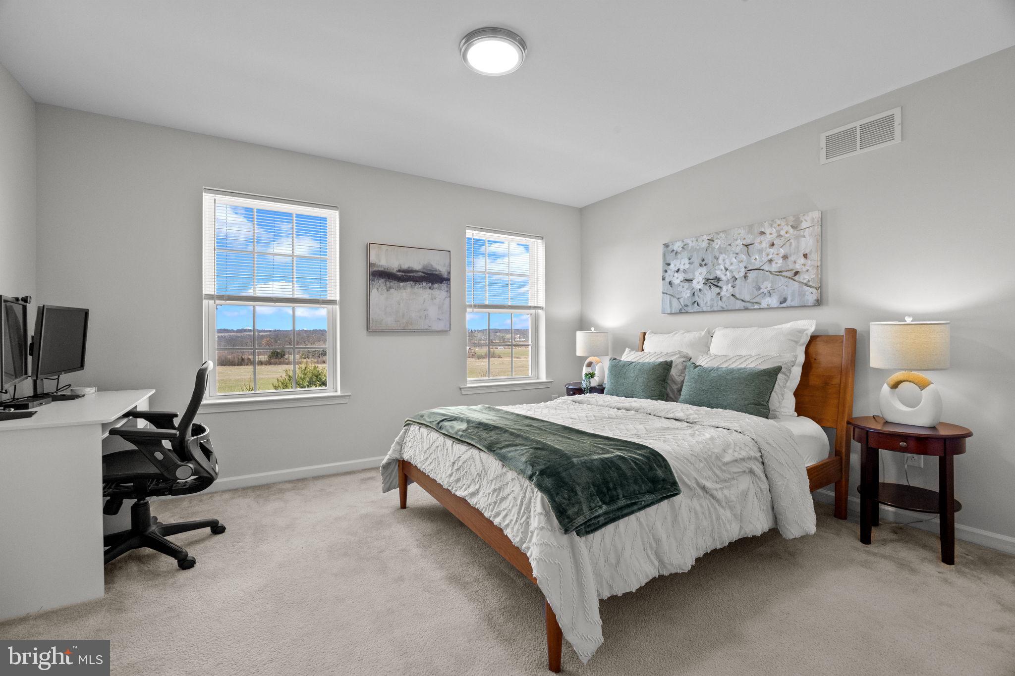 CARRIAGE HILL - Residential