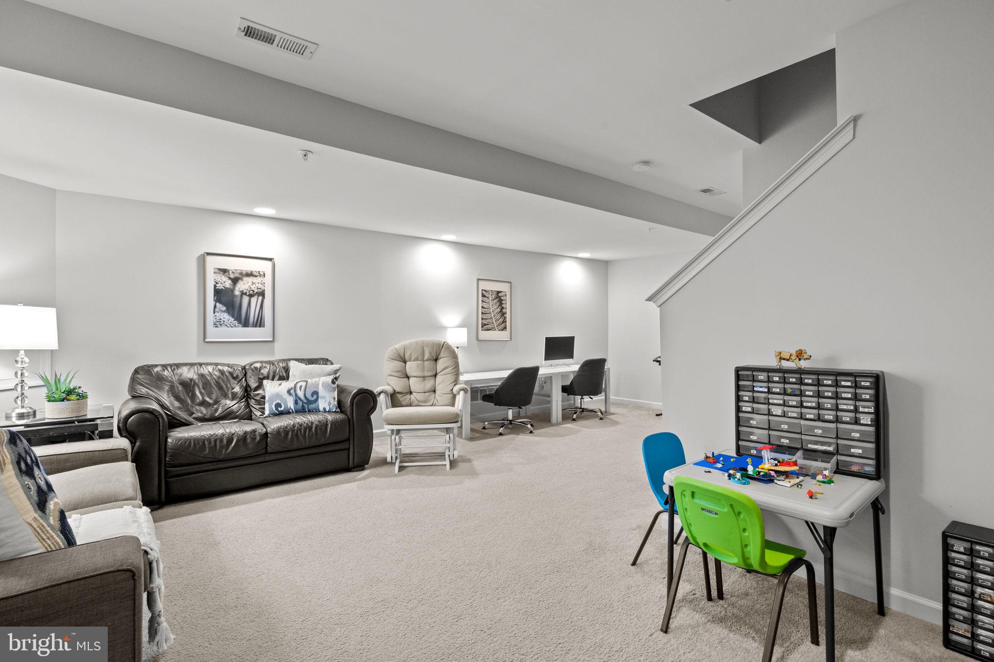 CARRIAGE HILL - Residential