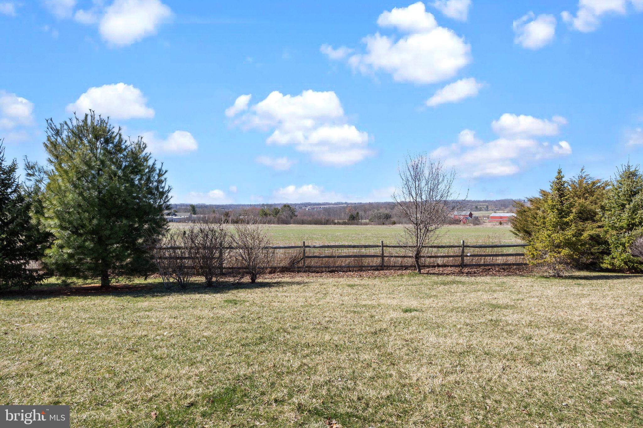CARRIAGE HILL - Residential