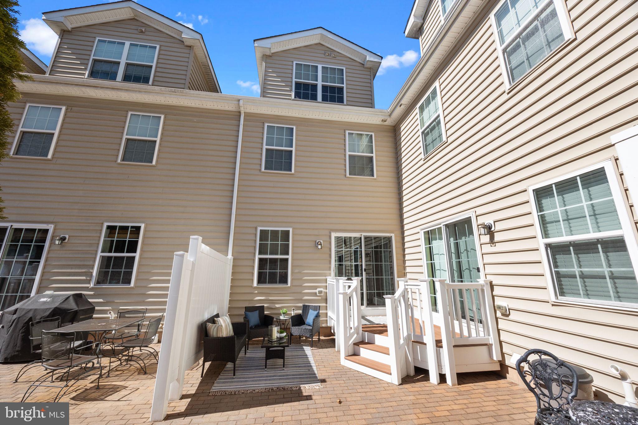 CARRIAGE HILL - Residential
