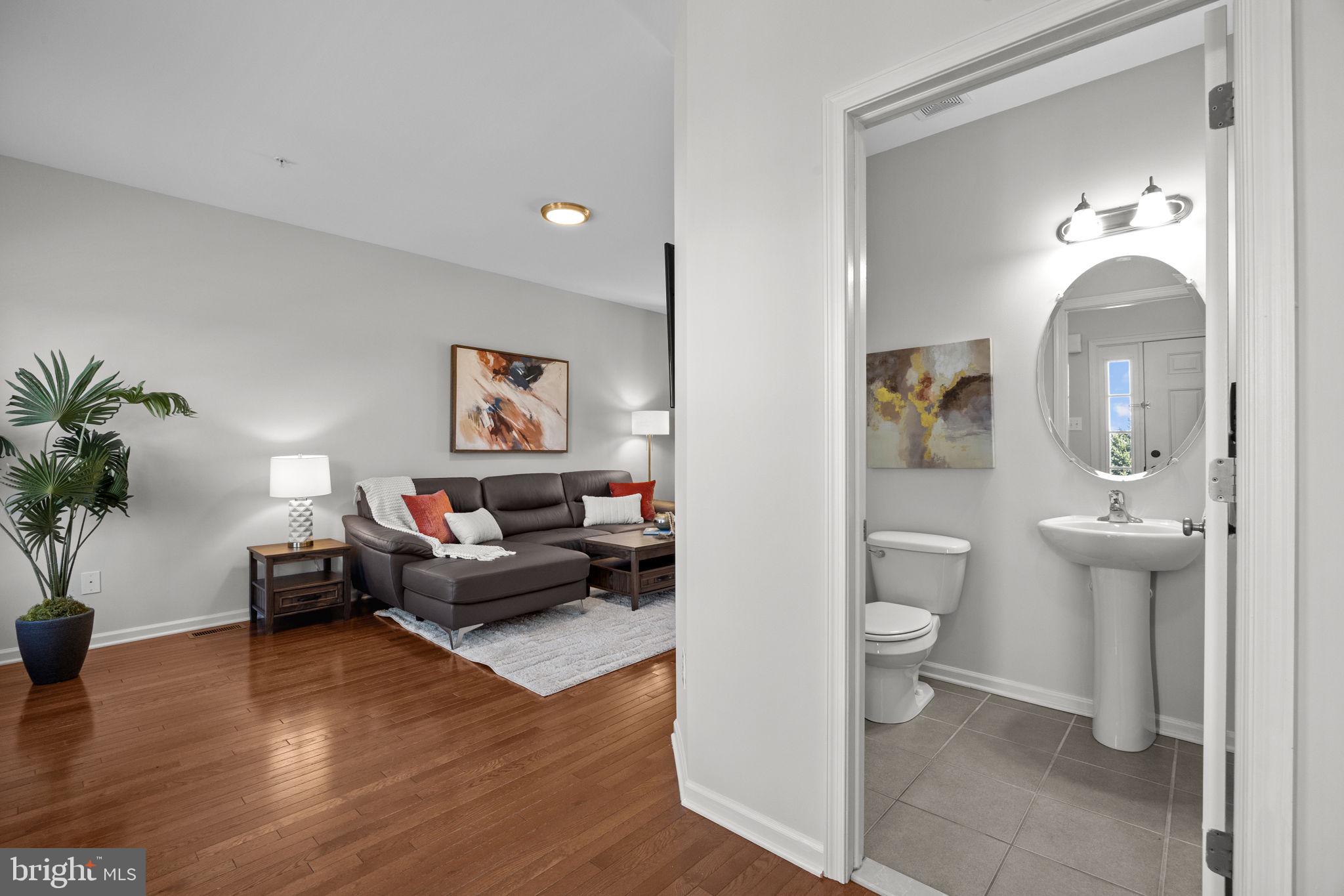 CARRIAGE HILL - Residential