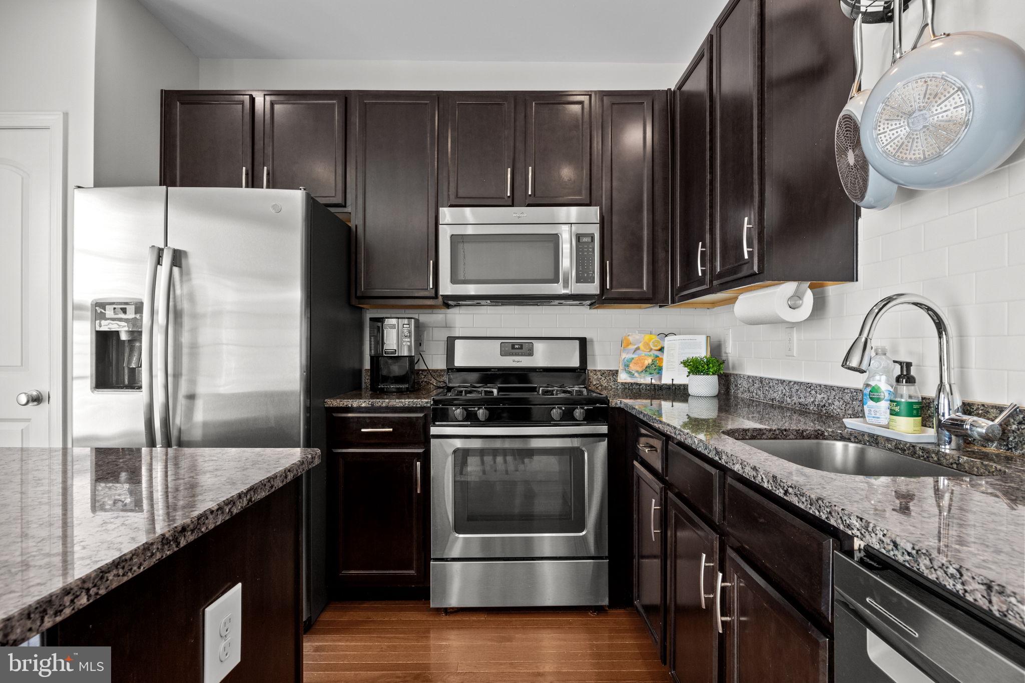 CARRIAGE HILL - Residential