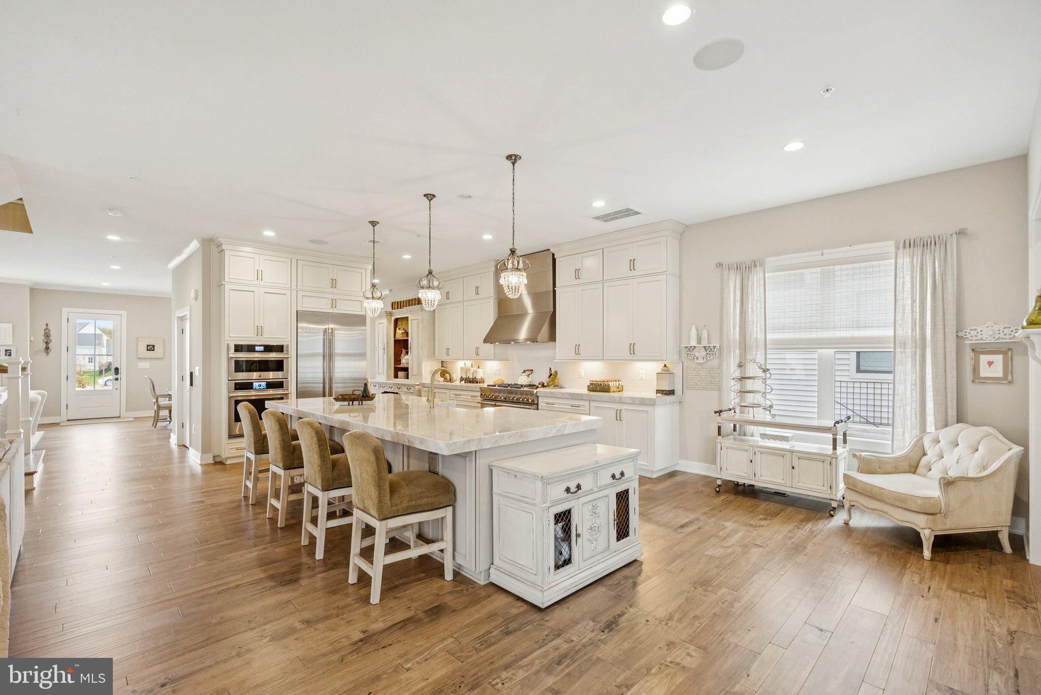 MT. PROSPECT - Residential
