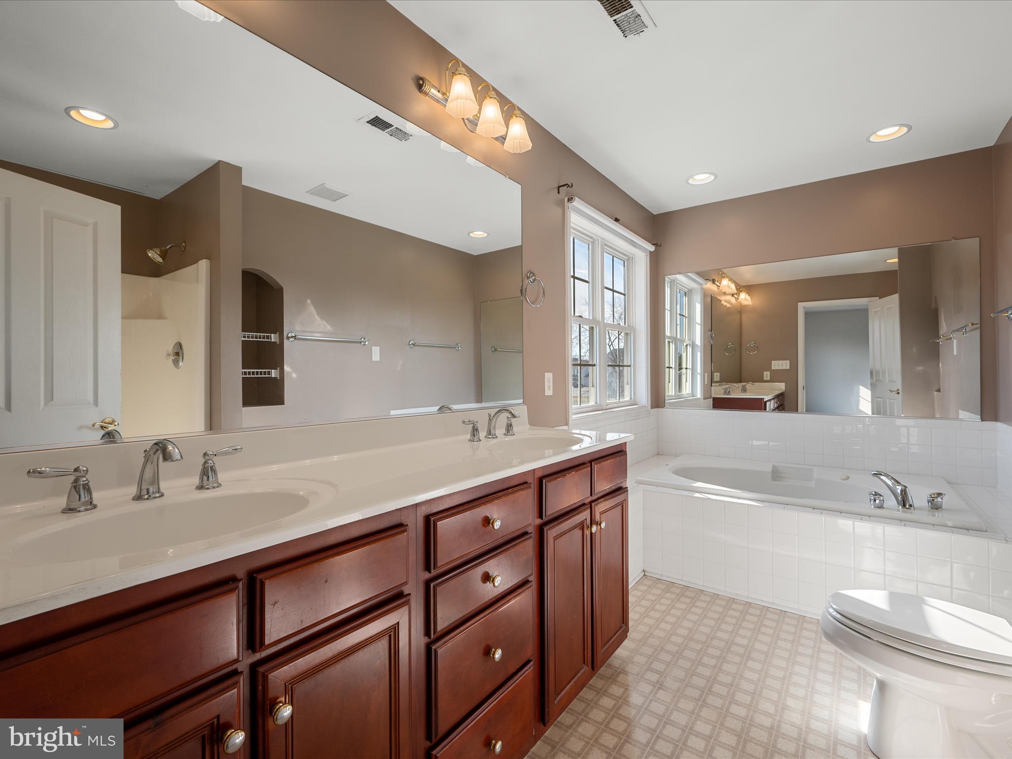 CANTER ESTATES - Residential