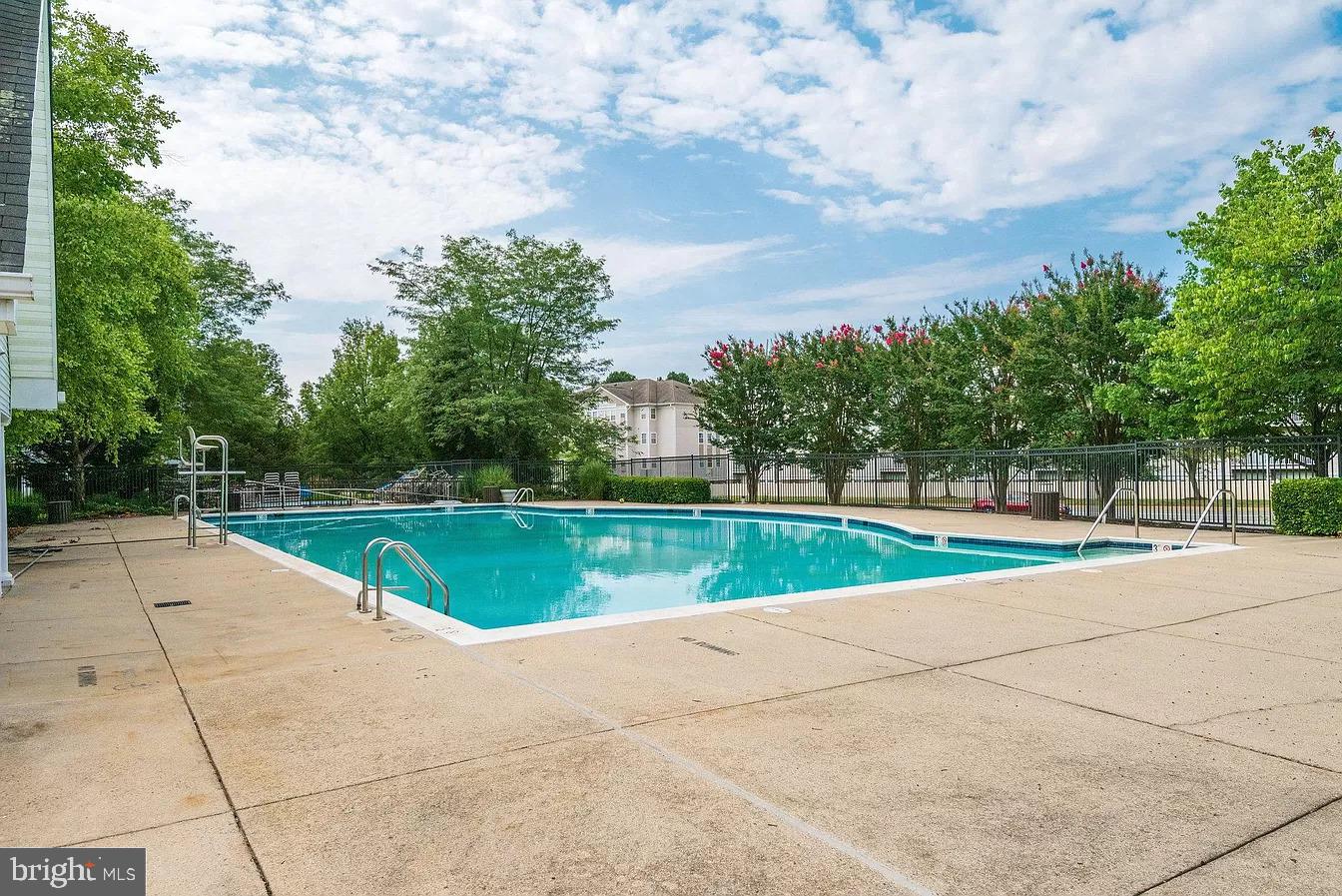 MANORS AT MCNAIR FARMS - Residential