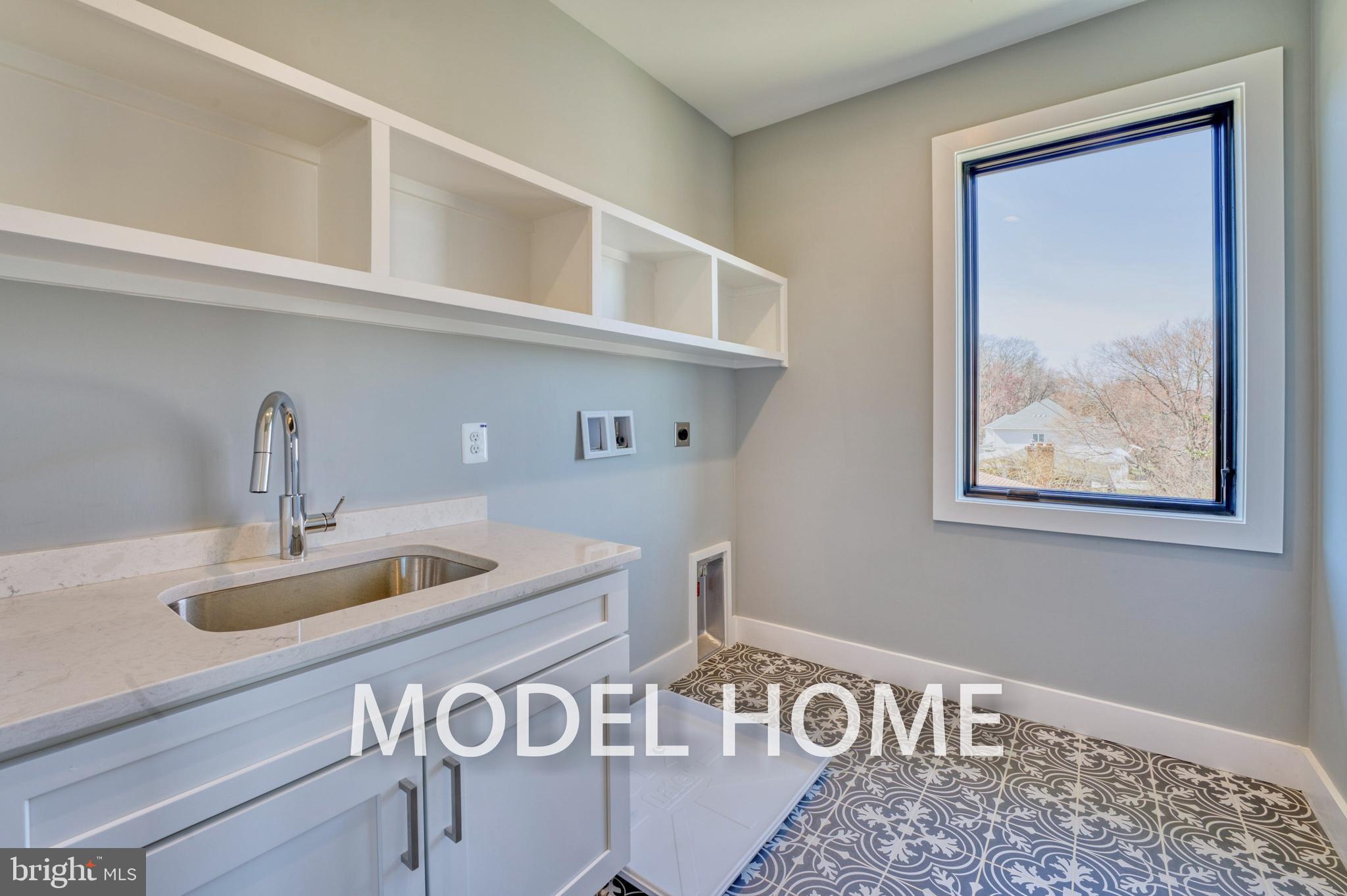 BRILYN PARK - Residential