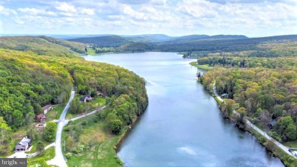 ALPINE LAKE  RESORT - Land