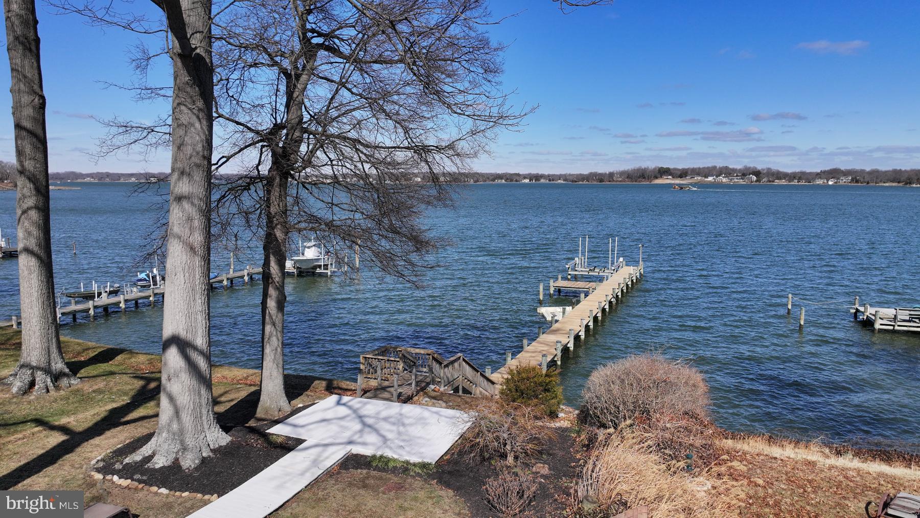LOCH HAVEN - Residential
