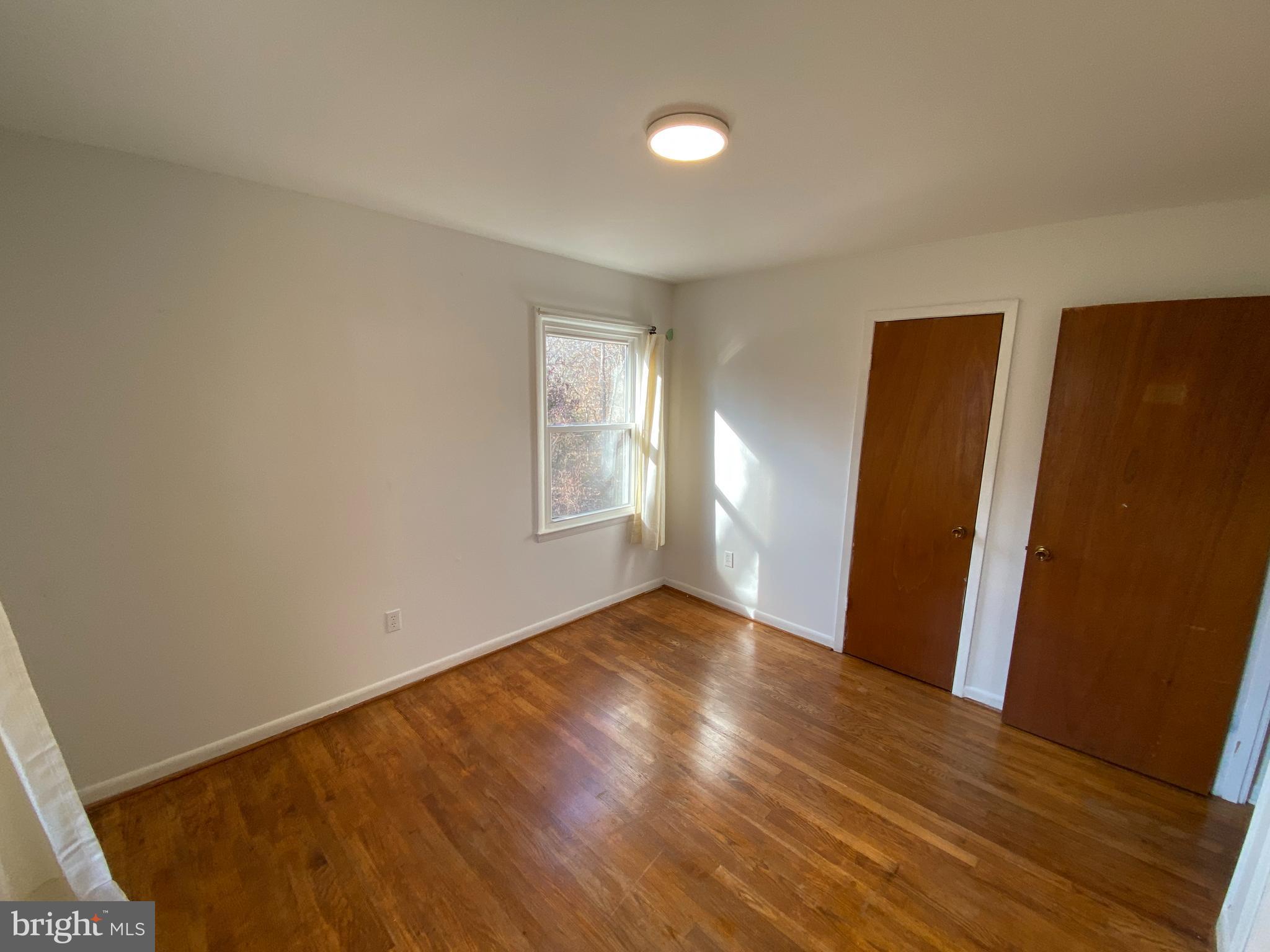 LOUISA - Residential Lease