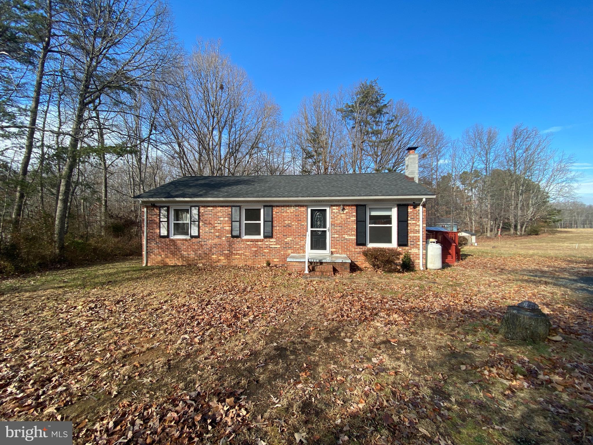 Welcome to this 3-bedroom, 1-bathroom rambler that offers a comfortable and practical living space. The original hardwood floors add a touch of character to the home. The open kitchen provides ample cabinet space for your culinary needs, combining functionality with a simple aesthetic. Sitting on just over 1 acre, the property includes a back deck and a spacious yard for relaxation and simple outdoor enjoyment. Surrounded by trees, the home offers a degree of privacy and tranquility. Enjoy the natural beauty of the lush greenery in your own oasis. Located a short drive from Shenandoah National Park, this home provides easy access to outdoor activities. It's a balanced blend of a peaceful retreat close to nature and proximity to essential amenities.

Schedule a viewing to explore the straightforward charm and practical features of this rambler.

******************************************************************************************************************


*Washer and Dryer Convey AS-IS*

CREDIT: Good Credit Required
PETS: Dogs Only, Max 2 (must be potty trained)
PET FEE: $450 non-refundable fee per pet
UTILITIES: Water Included
APPLICATION FEE: $60 per applicant
SECURITY DEPOSIT:  Minimum One month's rent (Please note that in certain cases, a double deposit may be required)
RESIDENT BENEFIT PACKAGE: $25/month
LEASING FEE:  $125 One time due with Move-in Funds.
