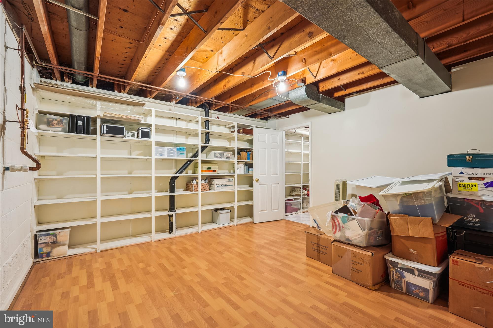 MCLEAN KNOLLS - Residential